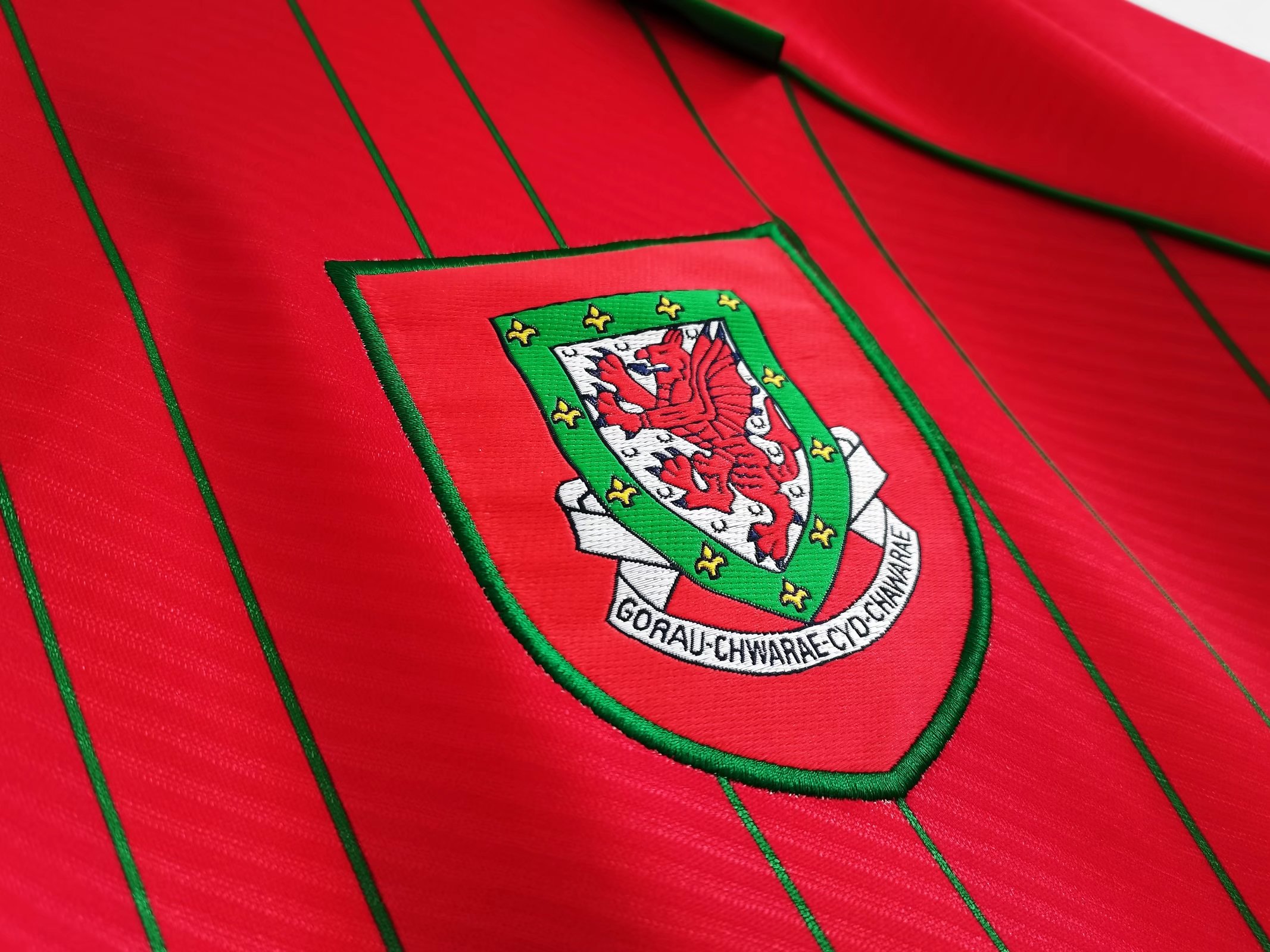 1994/96 Wales home retro jersey 1:1 Thai quality