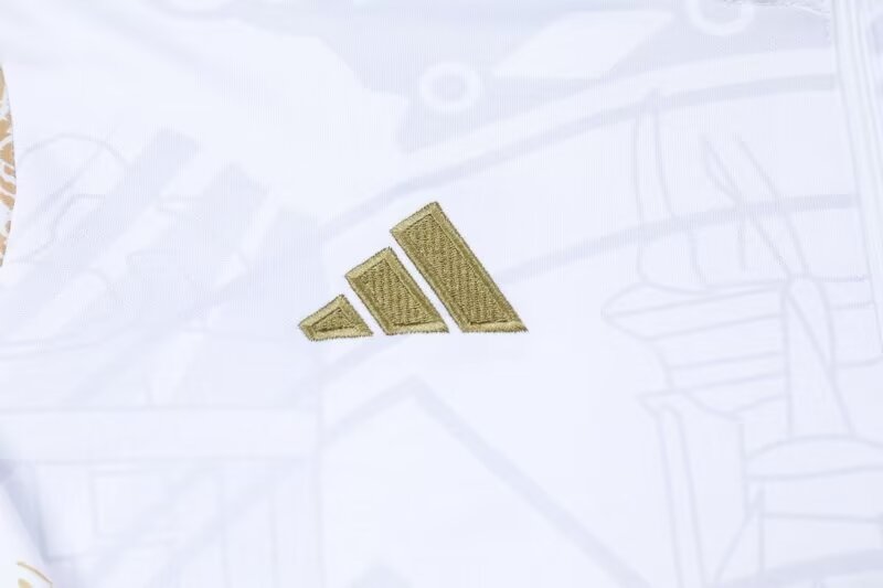 2024/25 Real Madrid half-zip training kit