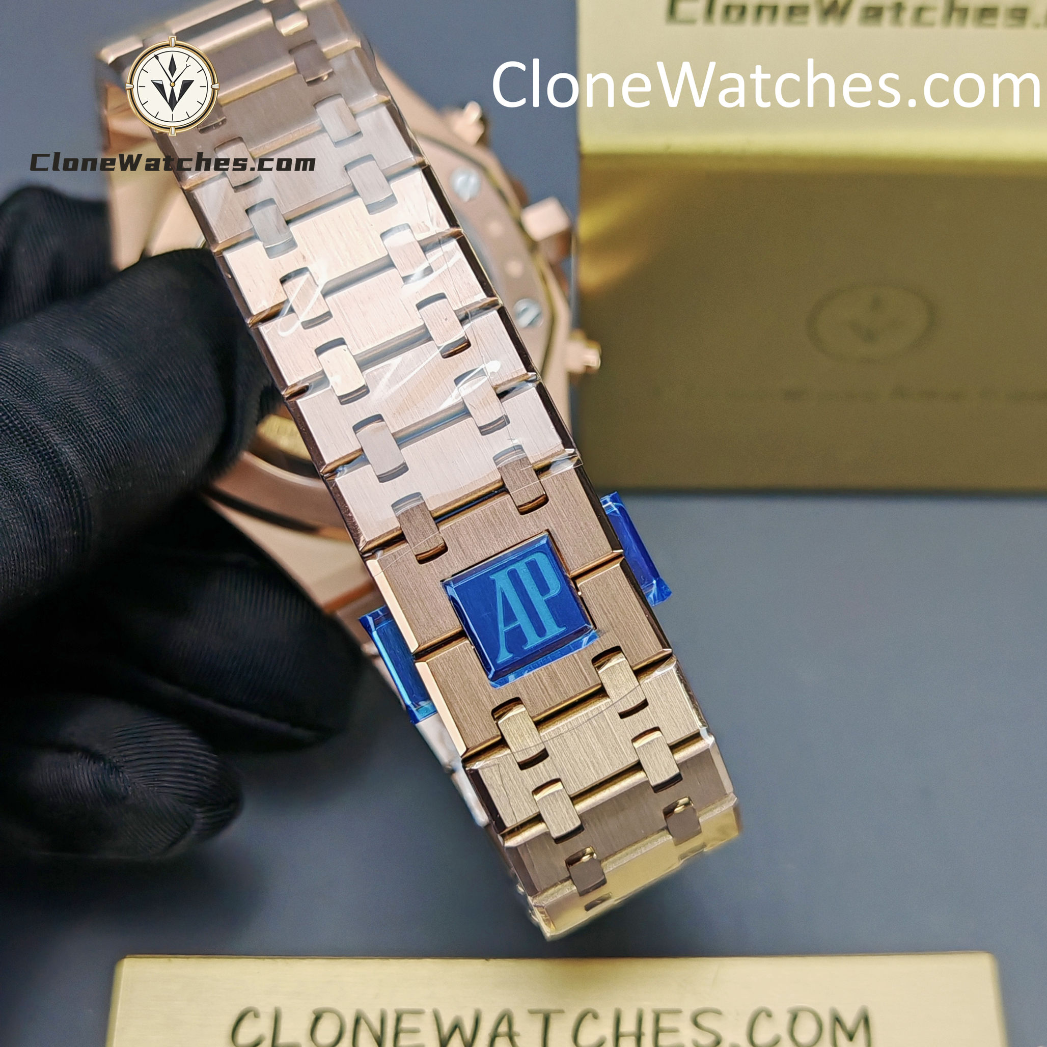 Audemars Piguet Super Clone Watches 1:1 Rose Gold Blue Dial 26240