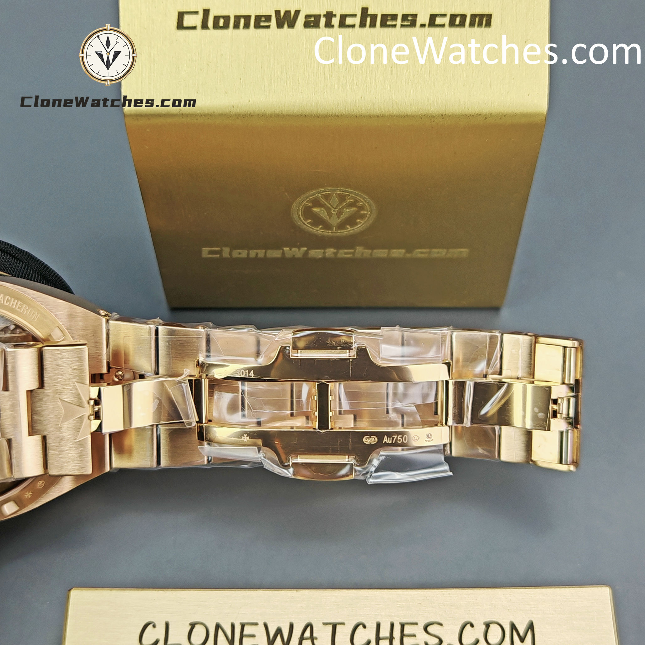 Vacheron Constantin Super Clone Watches 1:1 Overseas Rose Gold 4500V/210R-B705 Blue Dial