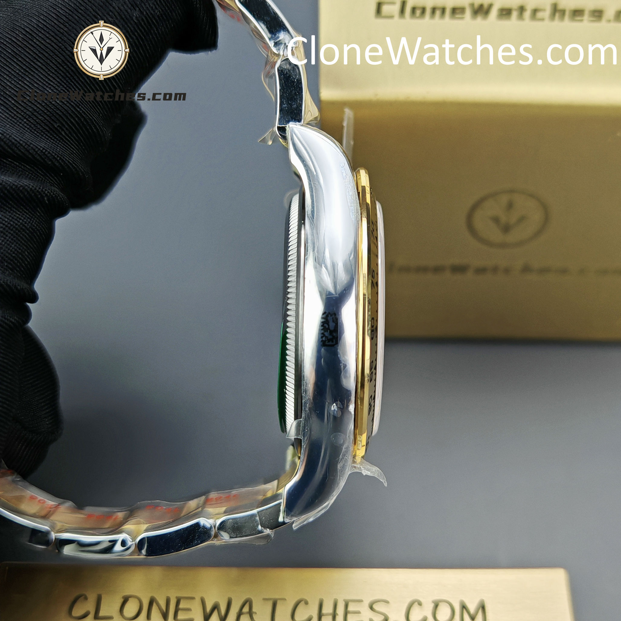 Rolex Super Clone Watches 1:1 Daytona 18K Gold Black Diamond Dial M126503-0002 4131 Movement