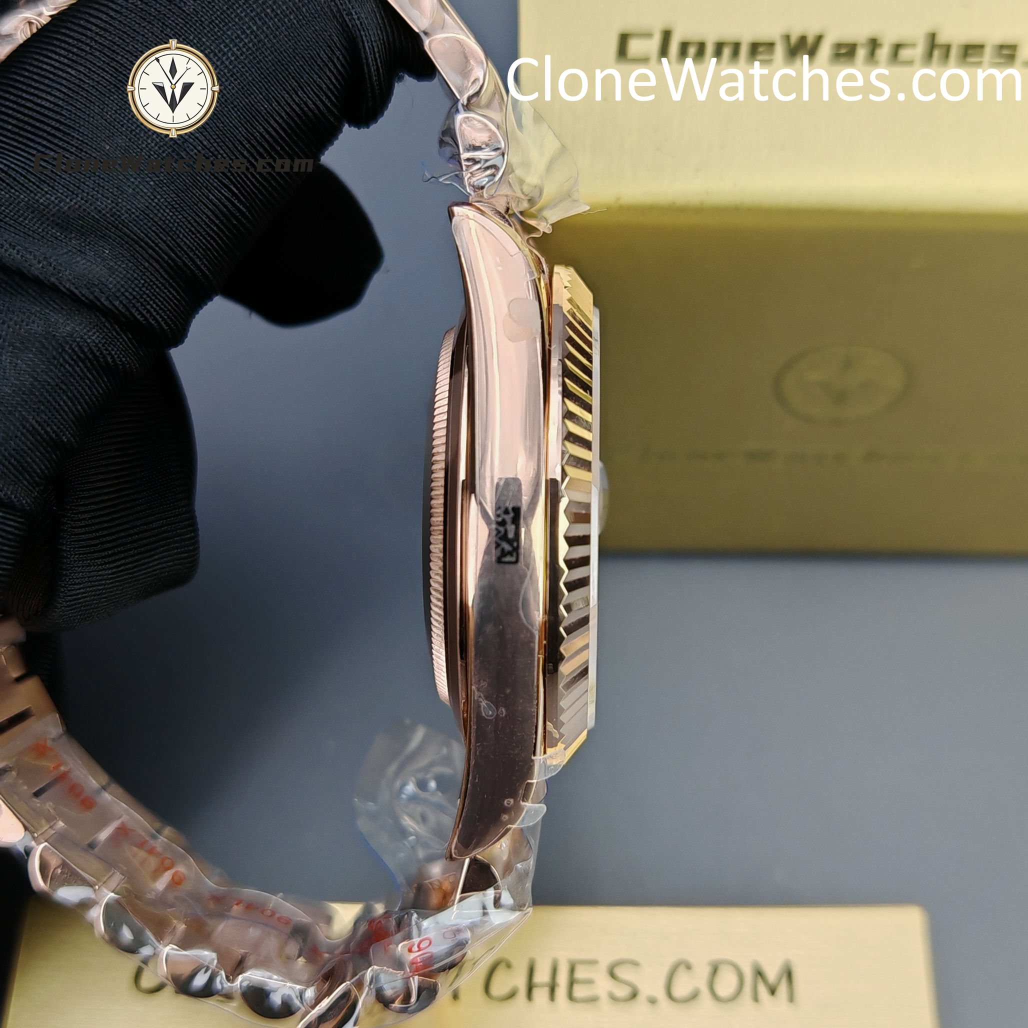 Rolex Super Clone Watches 1:1 Day Date 18K Rose Gold Black Diamond Dial 40mm m228235-0045 3255 Movement