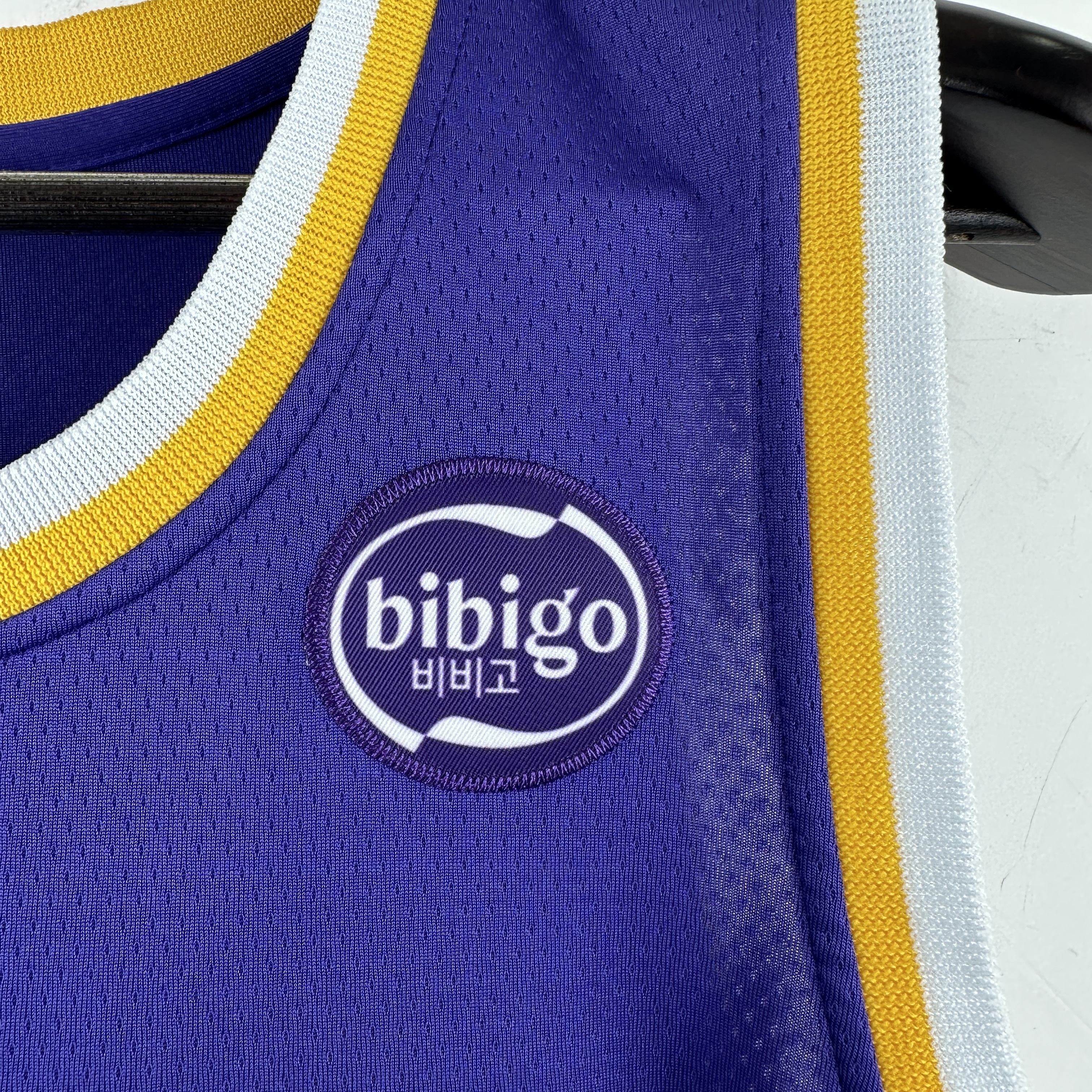 Embroidered Lakers Jumpman No. 77 Dončić