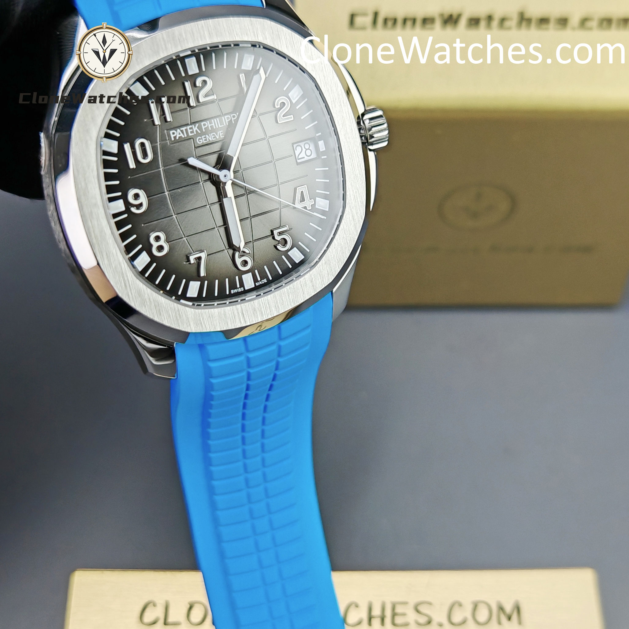 Patek Philippe Super Clone Watches 1:1 Aquanaut 5167 Black Dial Blue Strap 40mm