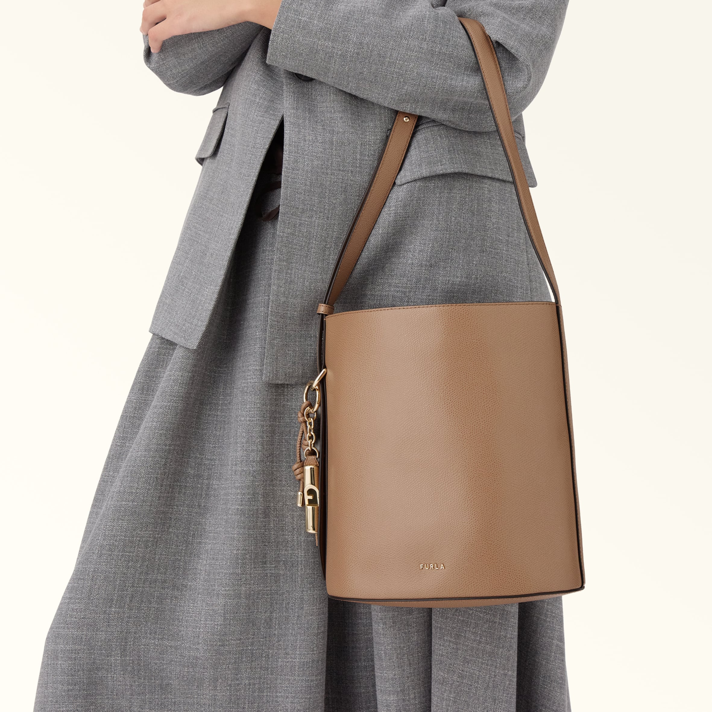 Furla Roxie Bucket Bag S