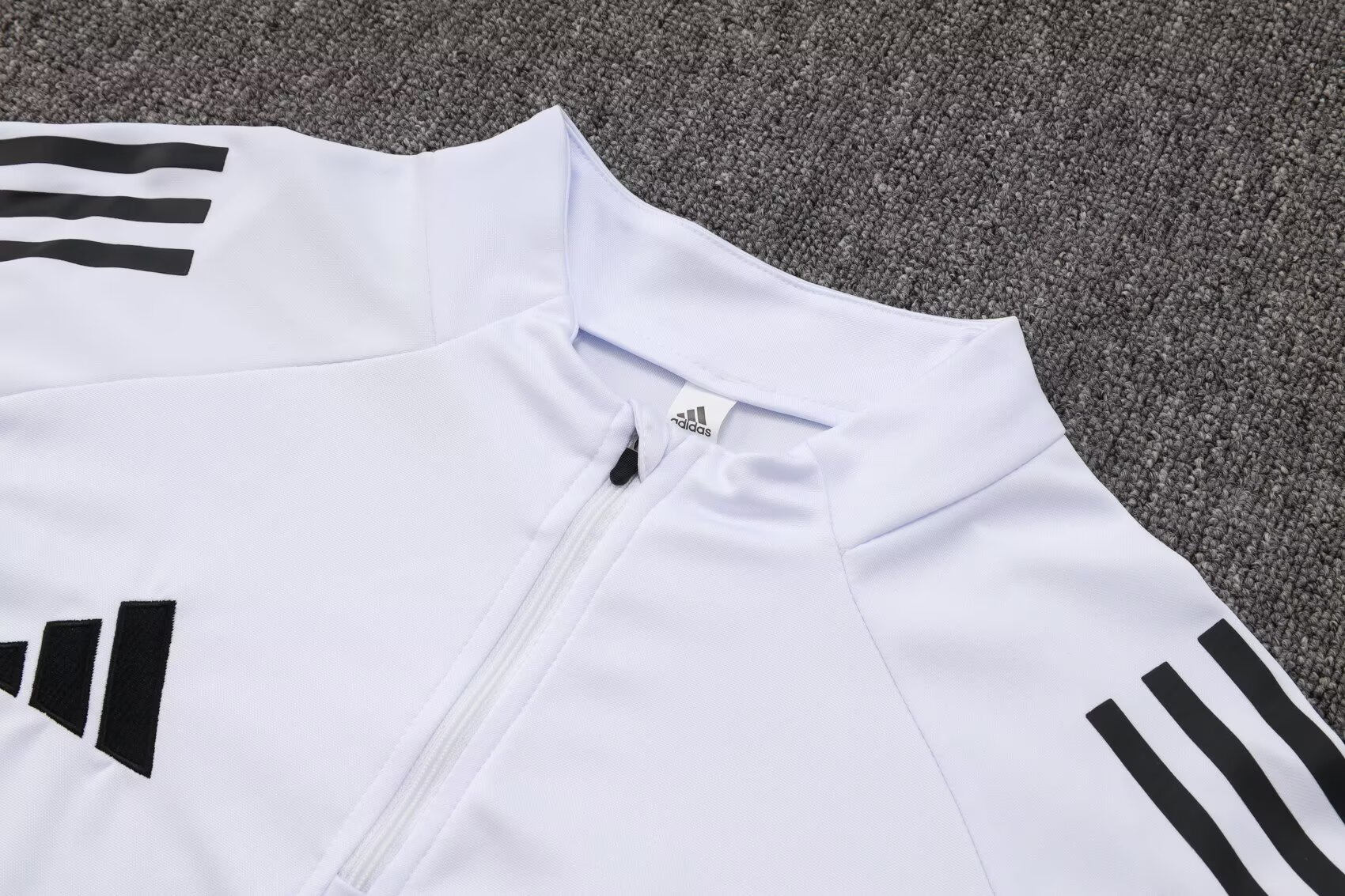 2025/26 Miami White Training Kit