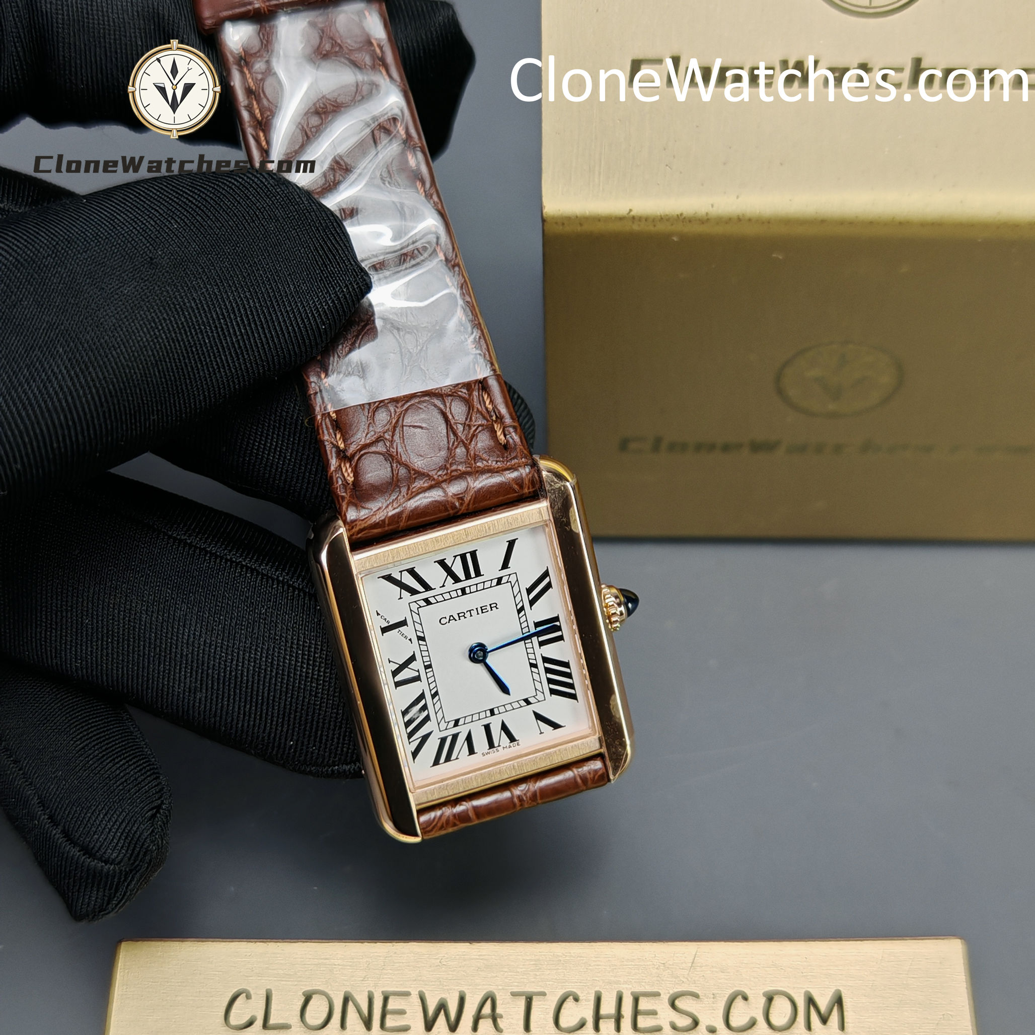 Cartier Super Clone Watches 1:1 Tank Quartz Movement White Dial 31*24.4MM W5200024