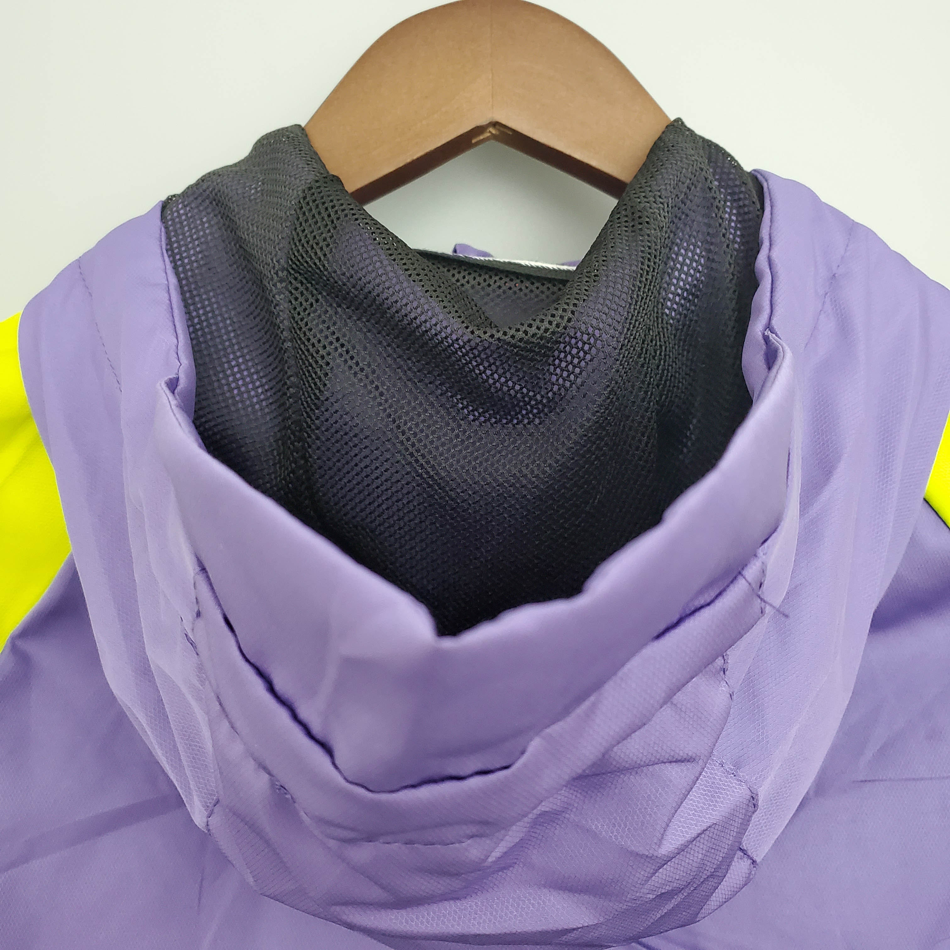 2021/2022 Tottenham Jersey Windbreaker Purple Black - Fans Edition