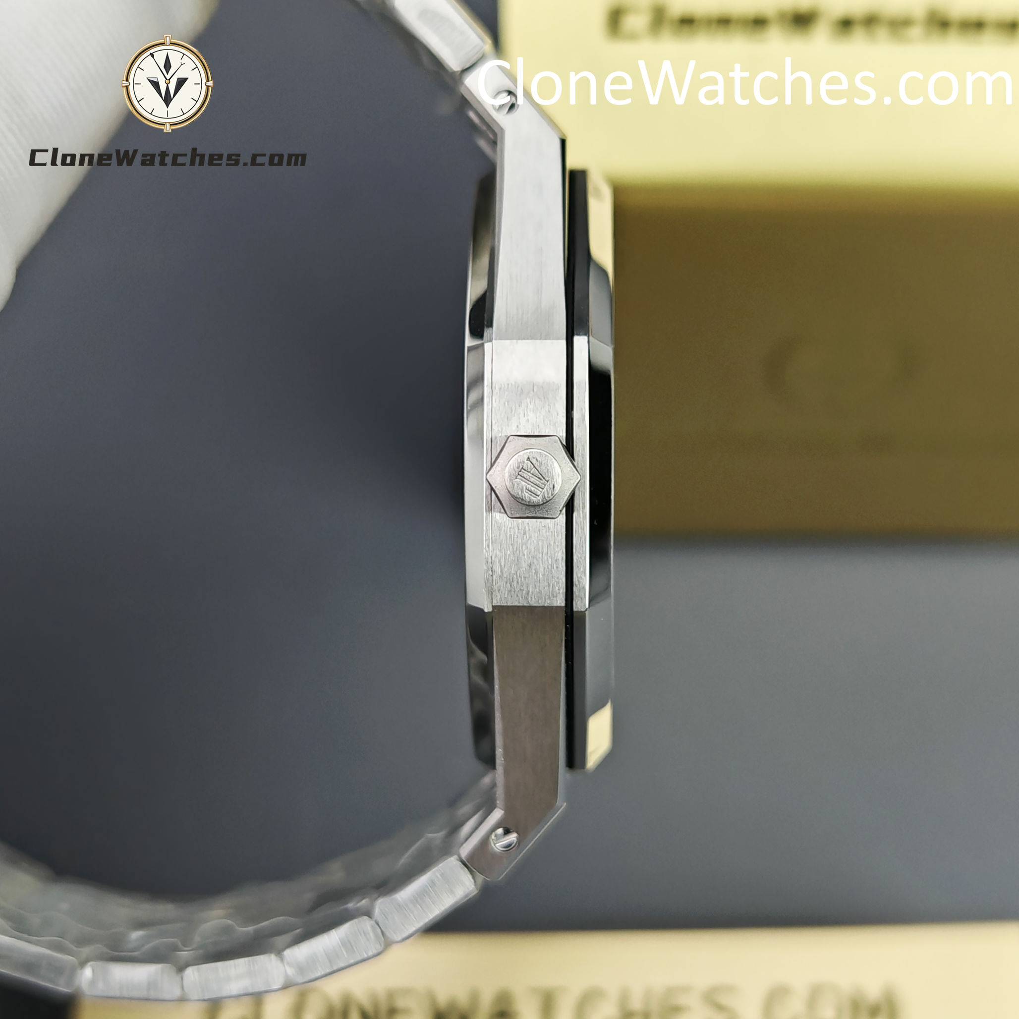 Audemars Piguet Super Clone Watches 1:1 Royal Oak “Jumbo” Extra-Thin 15202ST 39MM