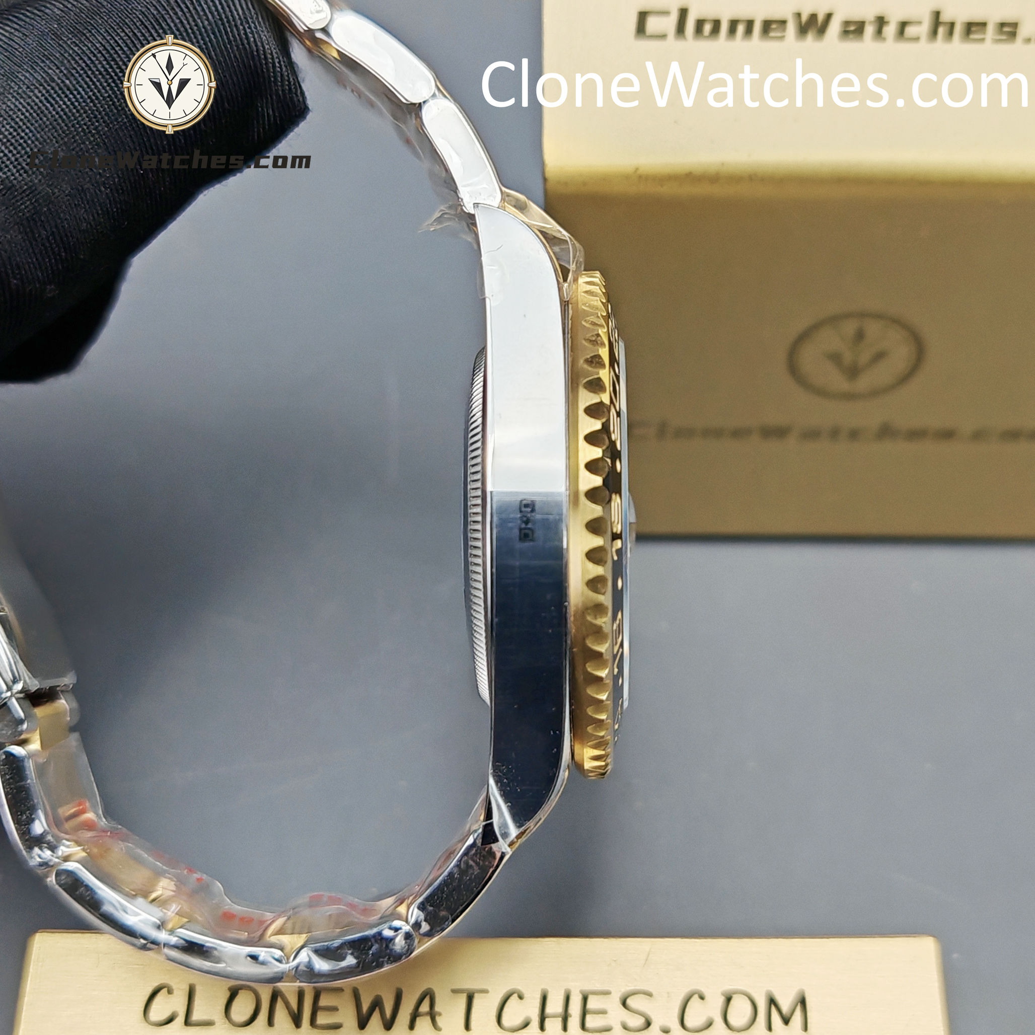 Rolex Super Clone Watches 1:1 GMT Master II 116713-LN-78203 Oyster 3186 Movement