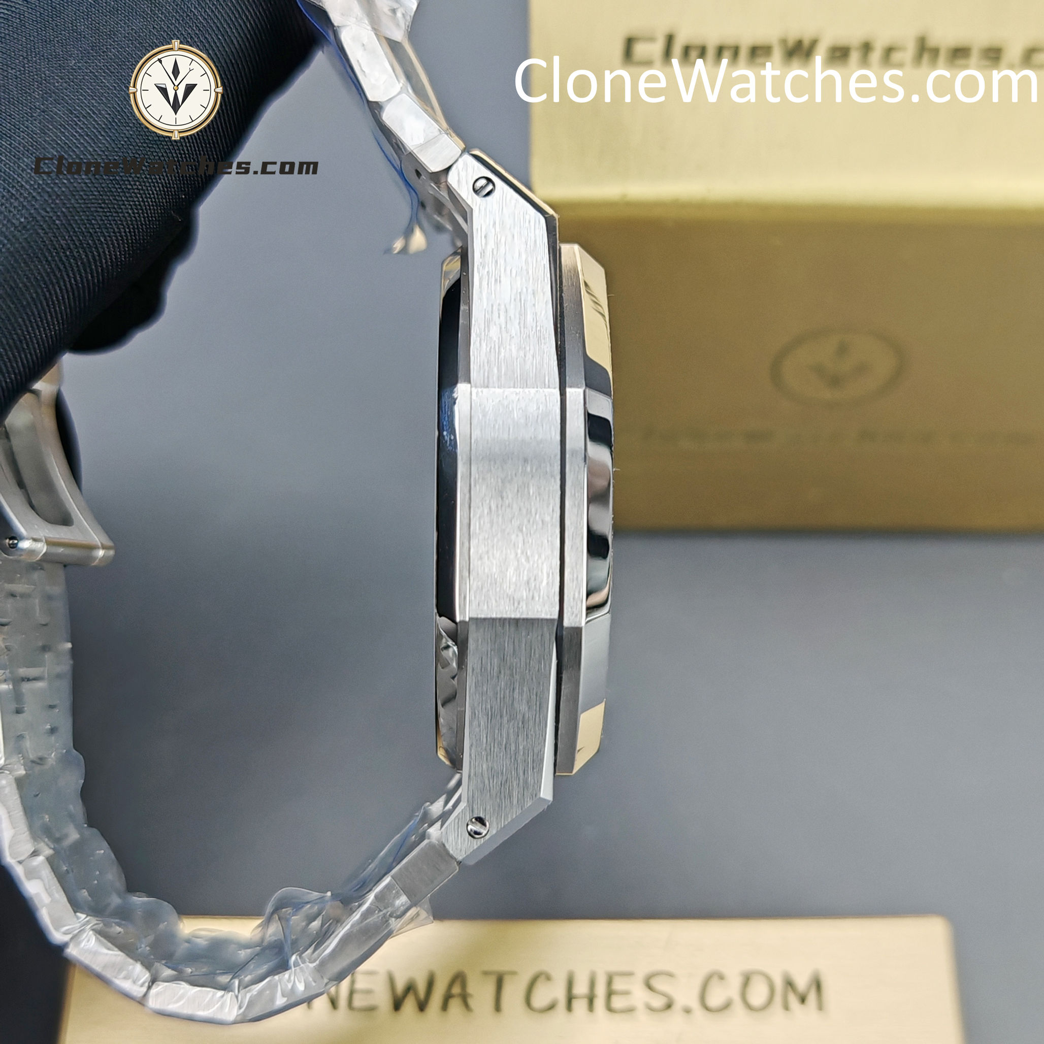 Audemars Piguet Super Clone Watches 1:1 Royal Oak Gray Dial 26240BC Self-winding Chronograph