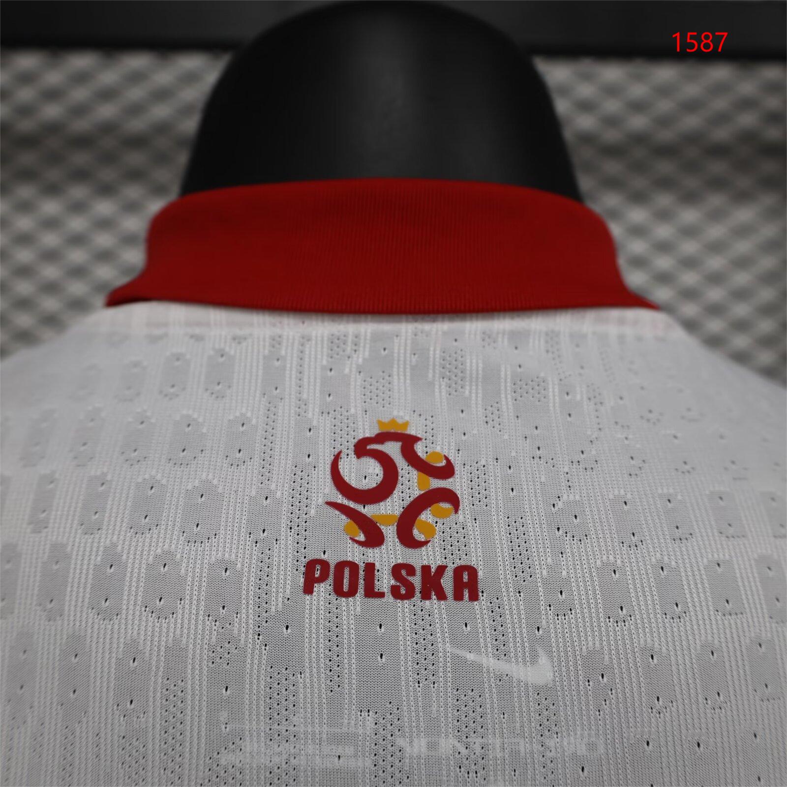 2024/25 Poland Home Player Jersey 1:1 Thai Quality