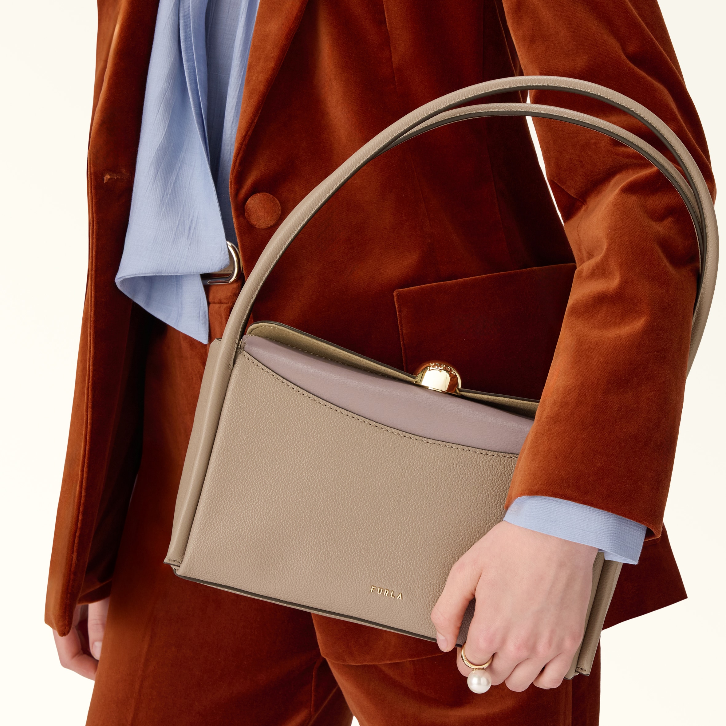 Furla Nicole Boston Bag M