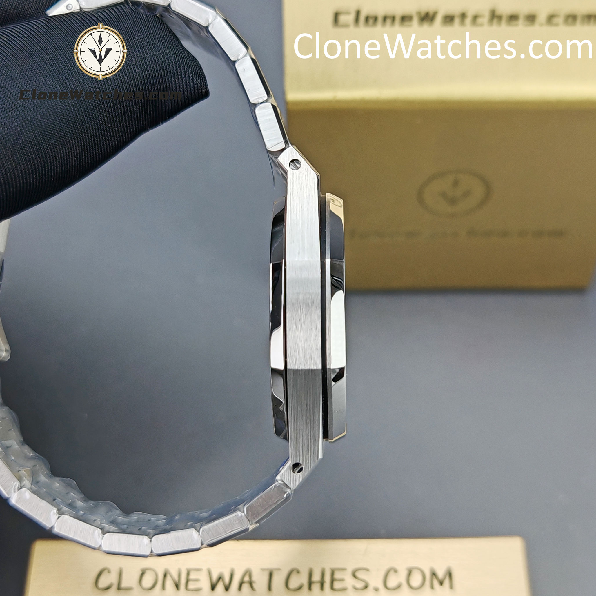 Audemars Piguet Super Clone Watches 1:1 Royal Oak Selfwinding 77350ST 34mm