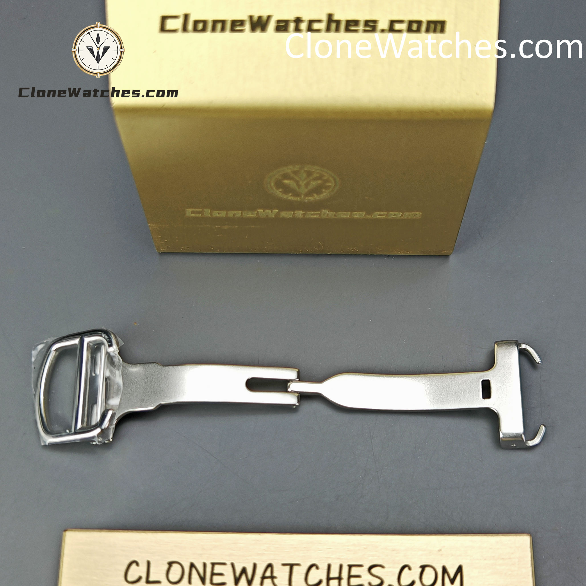 Cartier Super Clone Watches 1:1 Santos Gradient Brown Dial 39.8MM WSSA0064 Black Leather Belt