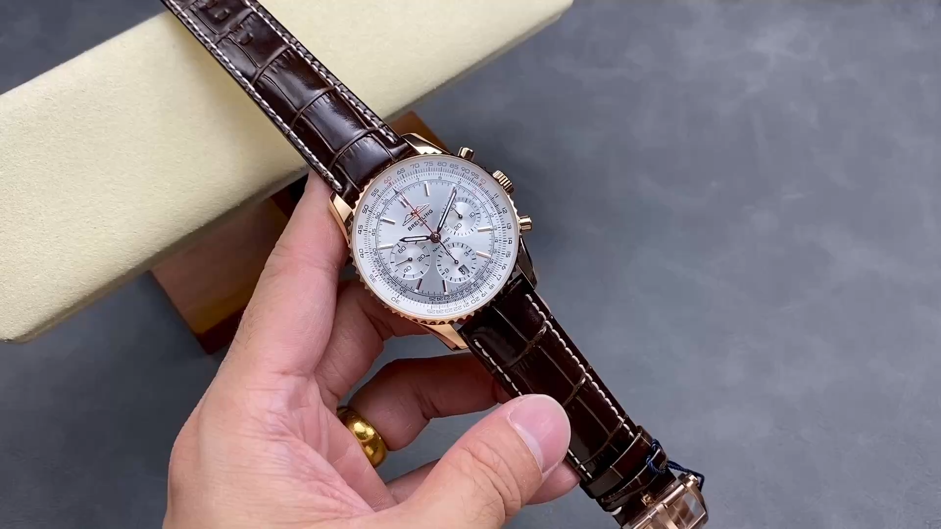 Breitling Navitimer B01 Chronograph 41mm RB0139211G1P1 Replica