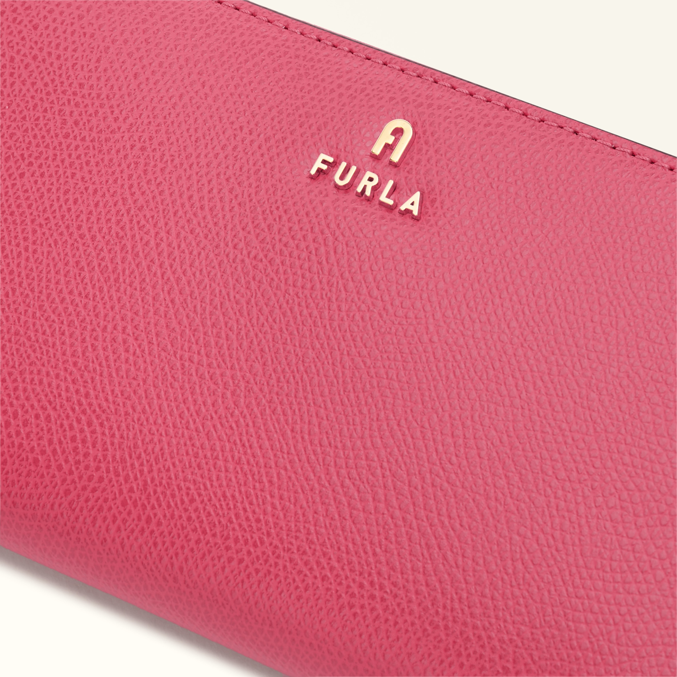 Furla Camelia Zip Around XL