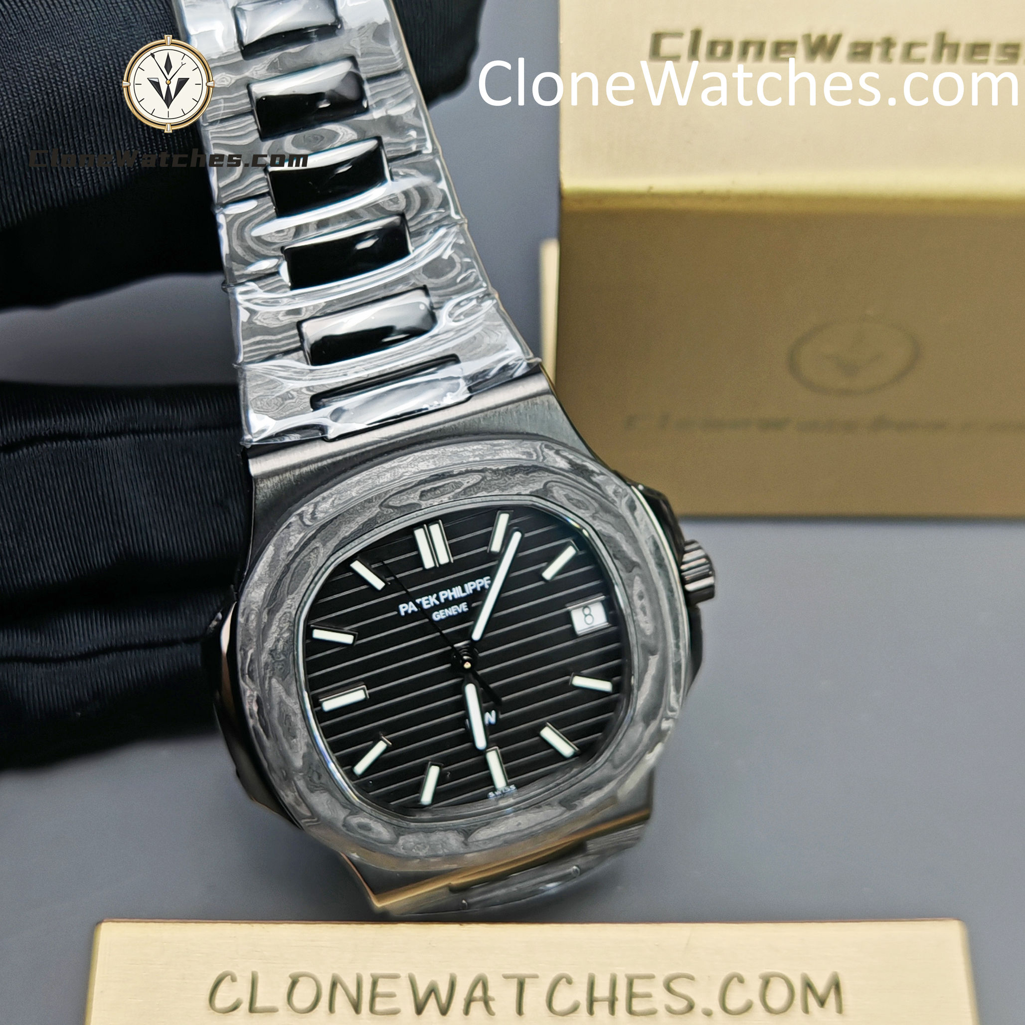 Modified Super Clone Watches 1:1 DiW Patek Philippe Nautilus CARBON BLACK 5711