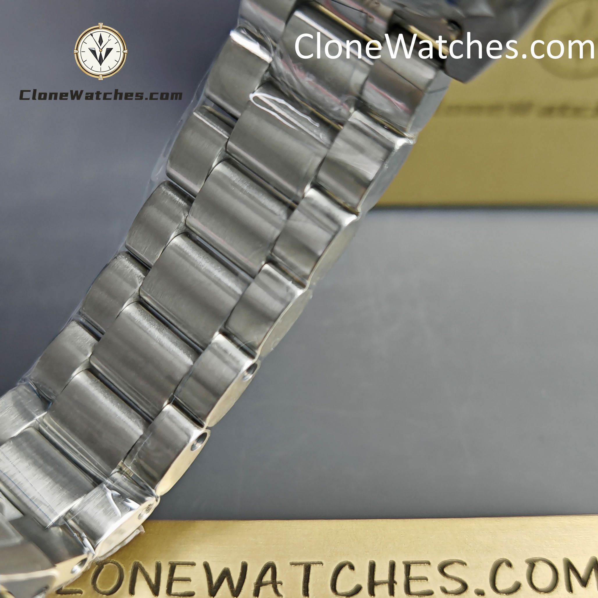 OMEGA Super Clone Watches 1:1 Seamaster Planet Ocean 600m 215.30.44.22.01.001 43.5MM