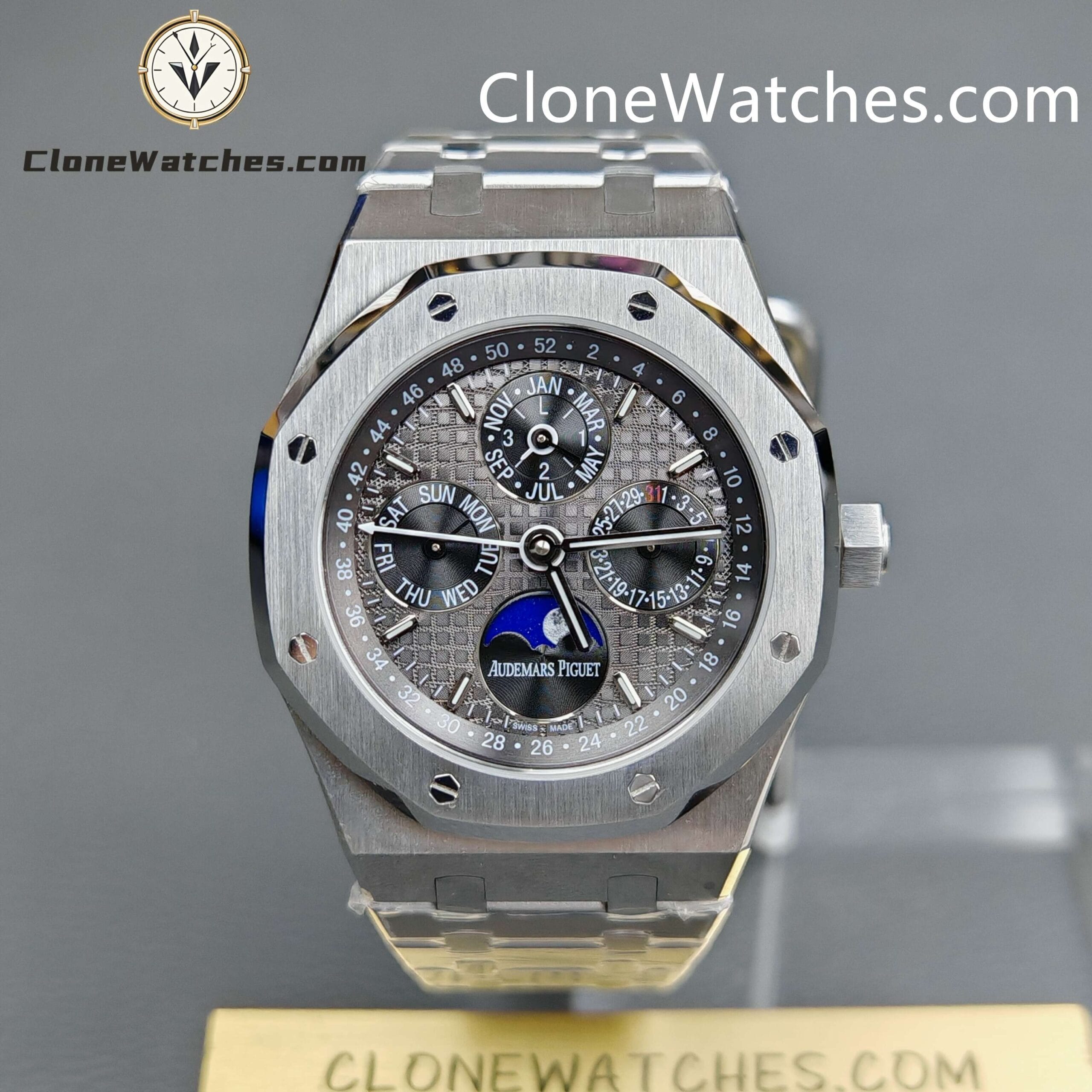 Audemars Piguet Super Clone Watches 1:1 Royal Oak Perpetual Calendar Black Dial 26607BC 41MM