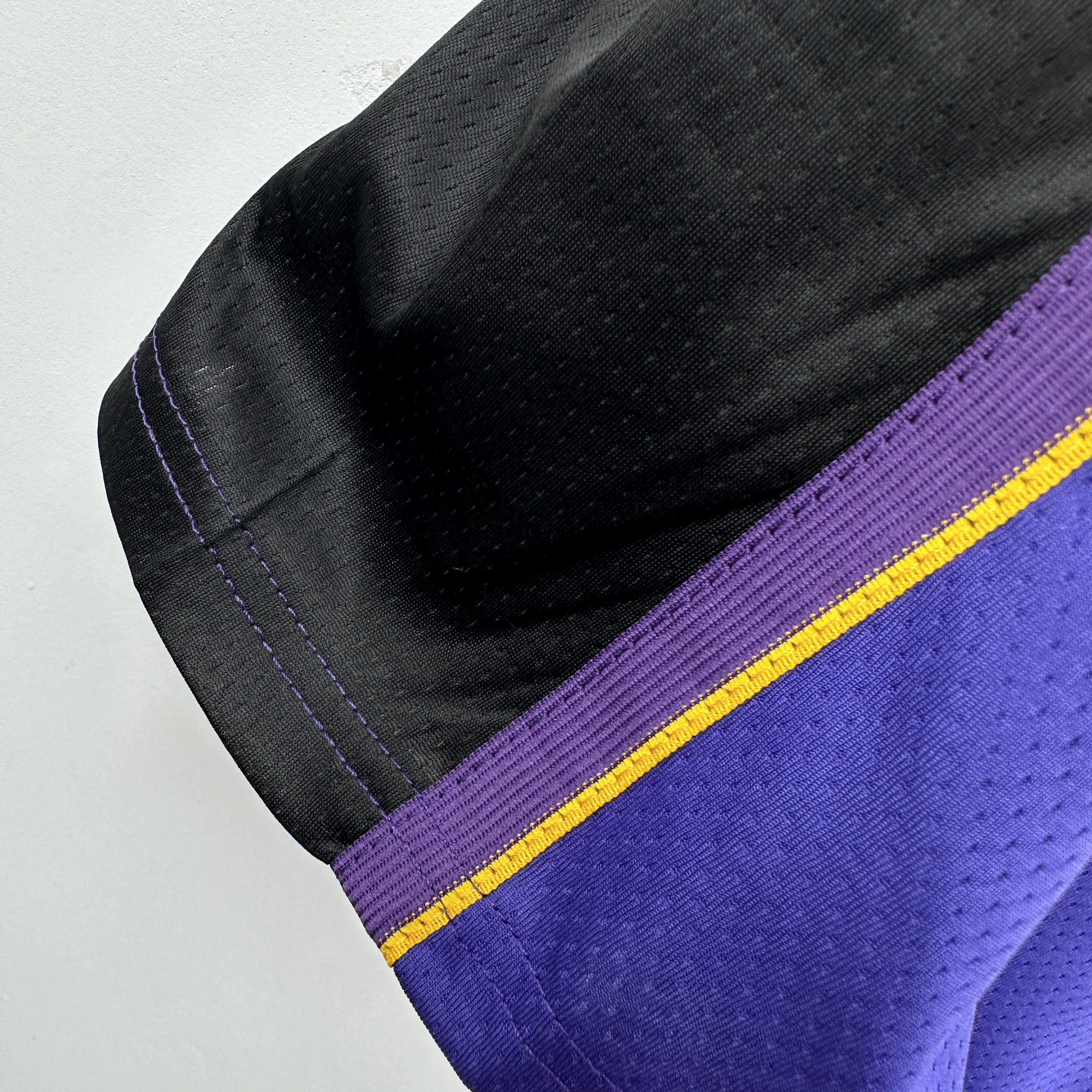 Embroidery 23rd season Lakers flying man model No. 23 James