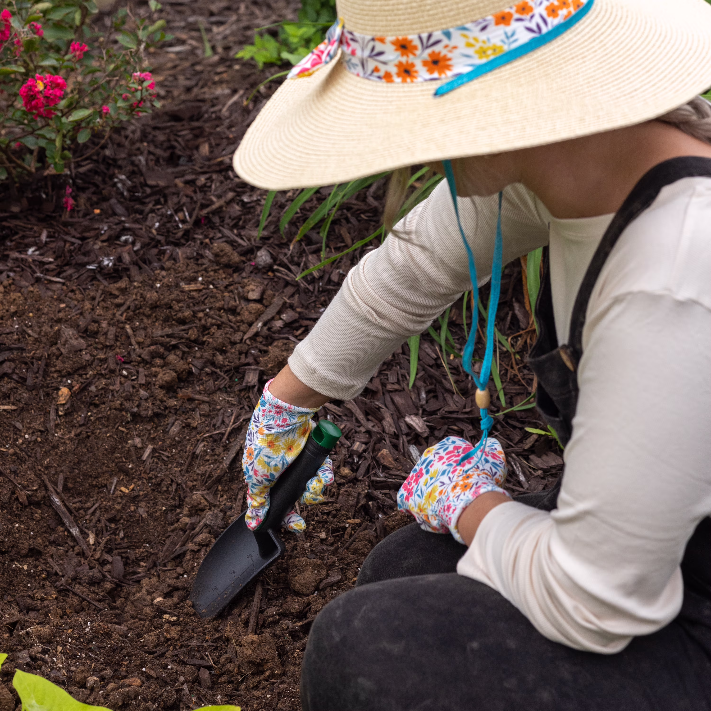 Expert Gardener Poly Plastic Landscape and Gardening Trowel