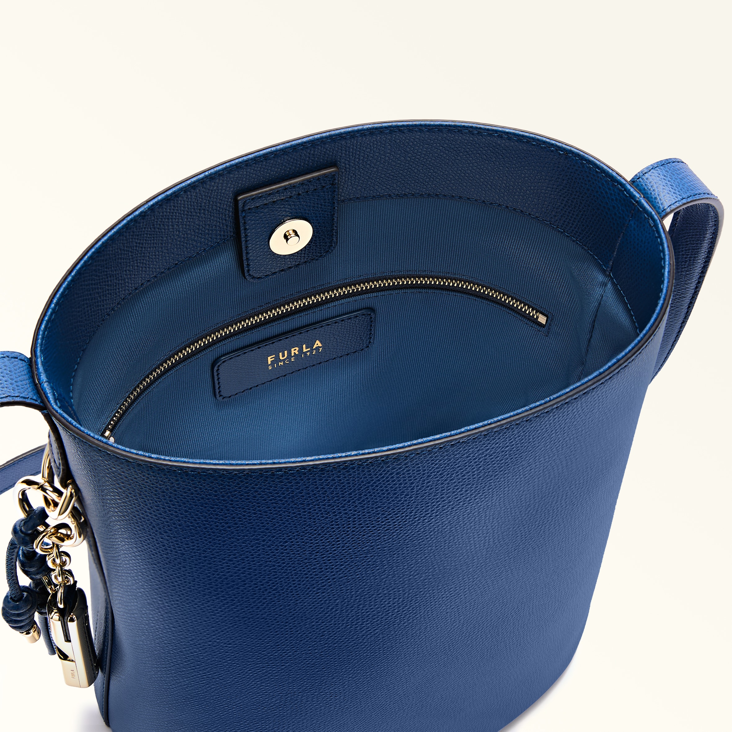 Furla Roxie Bucket Bag S