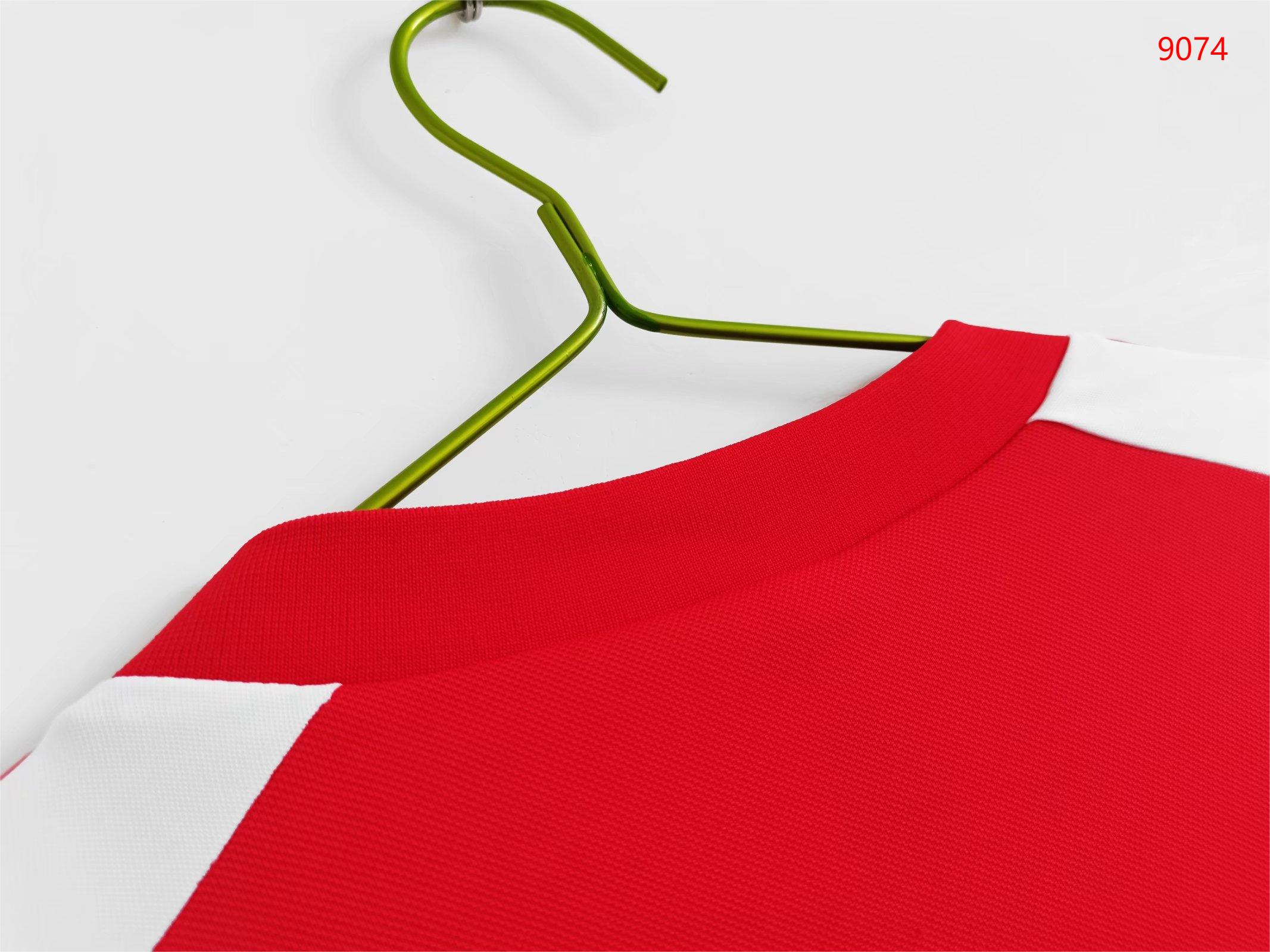 1982 Wales home retro jersey 1:1 Thai quality-Fans