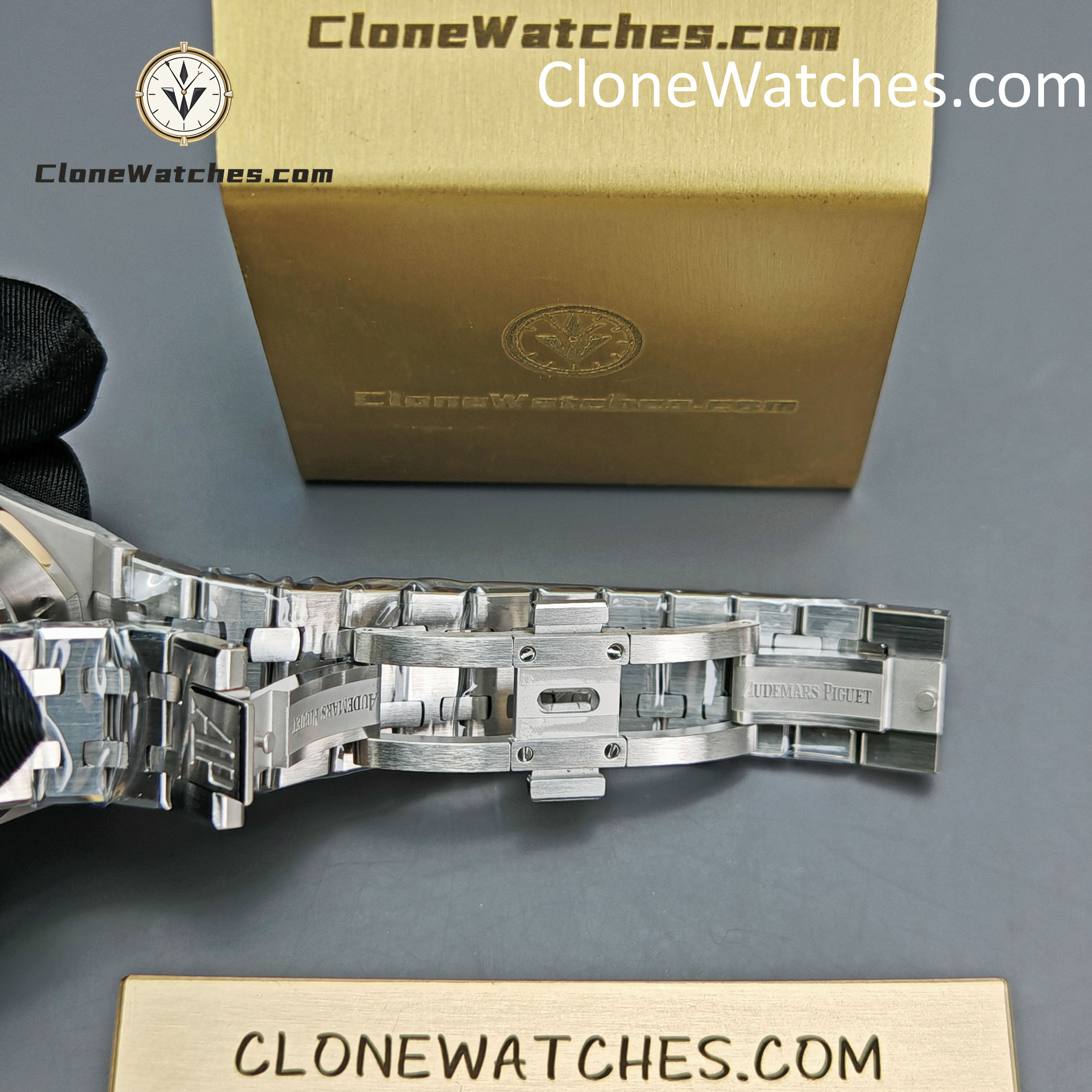 Audemars Piguet Super Clone Watches 1:1 Royal Oak 15451ST Blue Dial 37MM