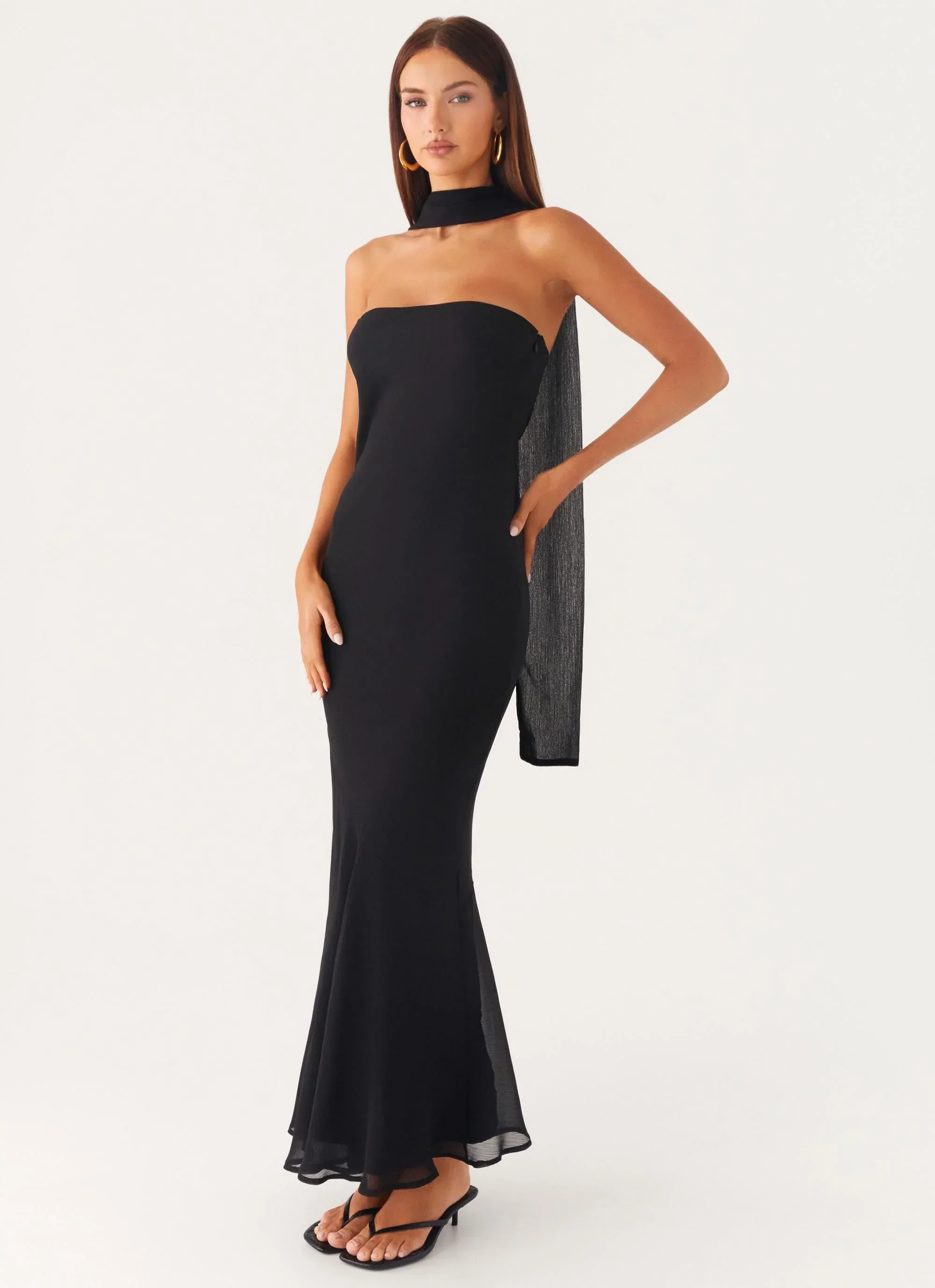 Under the Pagoda Maxi Dress - Black