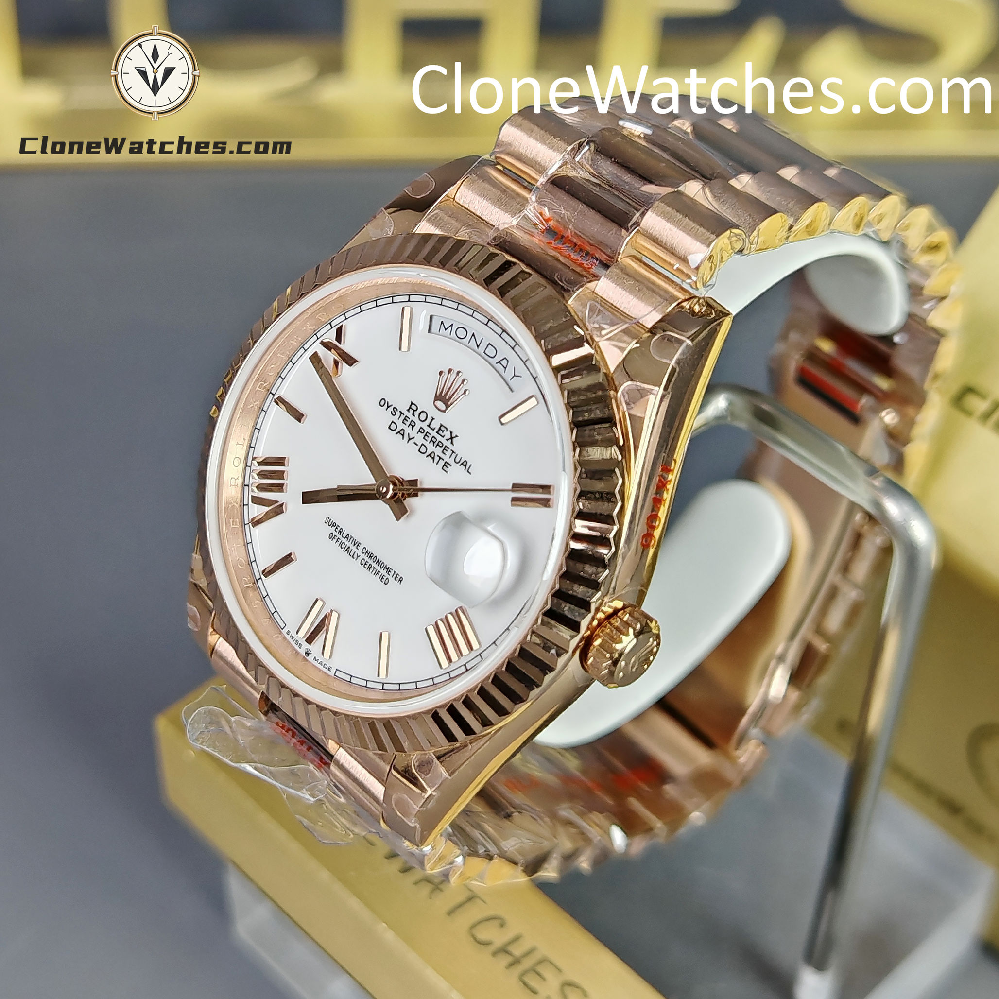 Rolex Super Clone Watches 1:1 Day Date 18K Rose Gold Roman Dial 40mm m228235-0032 3255 Movement