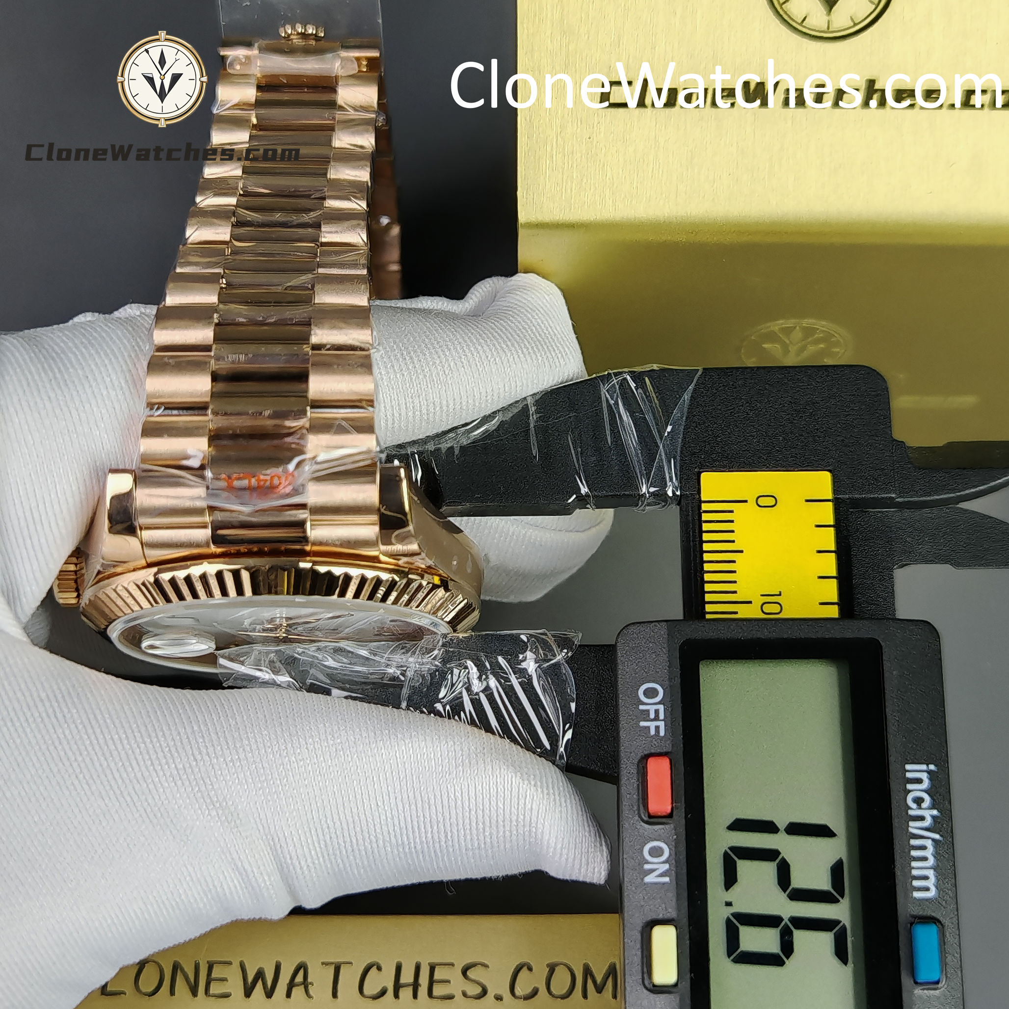 Rolex Super Clone Watches 1:1 Day Date 18K Rose Gold Roman Dial 40mm m228235-0032 3255 Movement