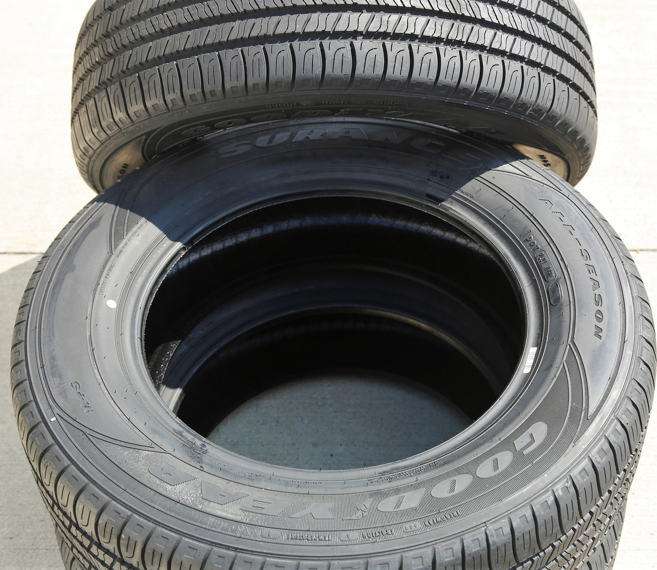 Goodyear Assurance All-Season 225/60R17 99T Passenger Tire