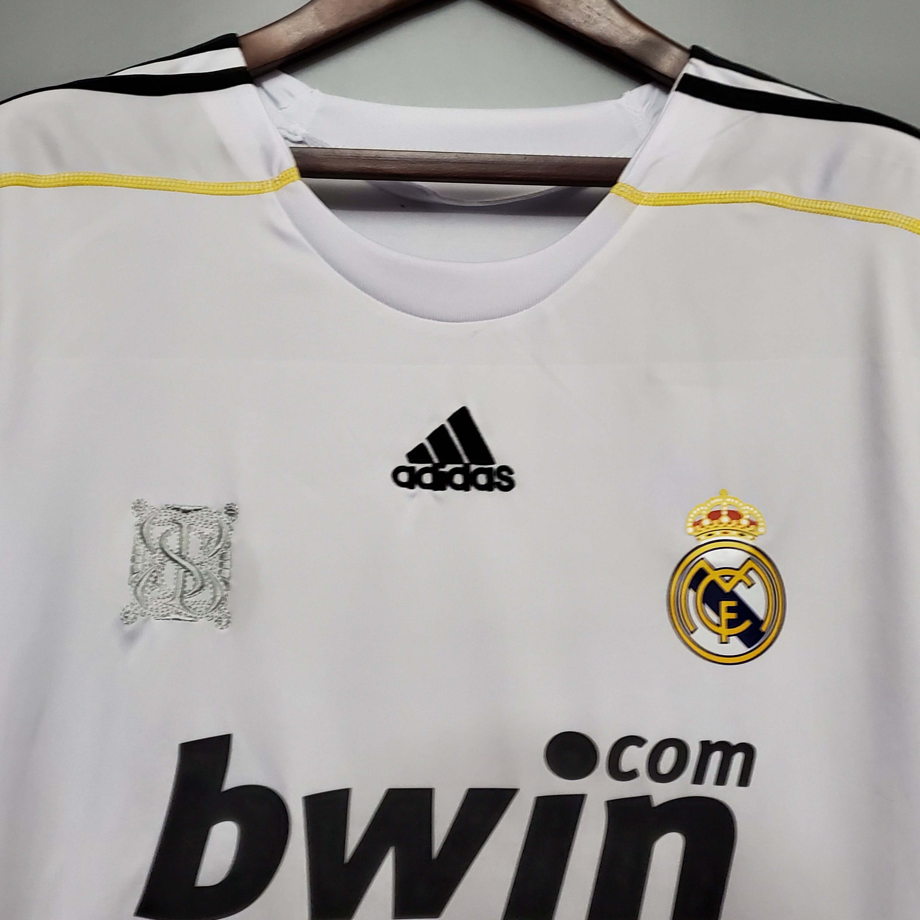 2009/2010 Retro Real Madrid Home Football Shirt 1:1 Thai Quality