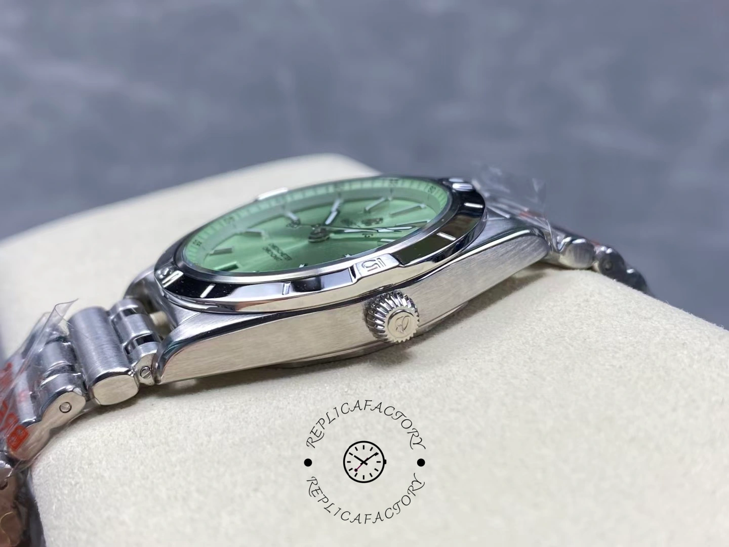 Breitling Chronomat Automatic 36mm Mint Green A10380101L1A1 Replica
