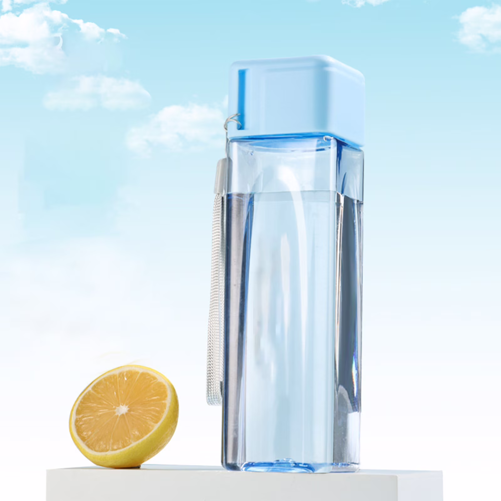 Yaoyar 500ML Squares Plastic Cups with Lids, Square Drinking Glasses Cups Reusable for Water,Juice,Iced Coffe