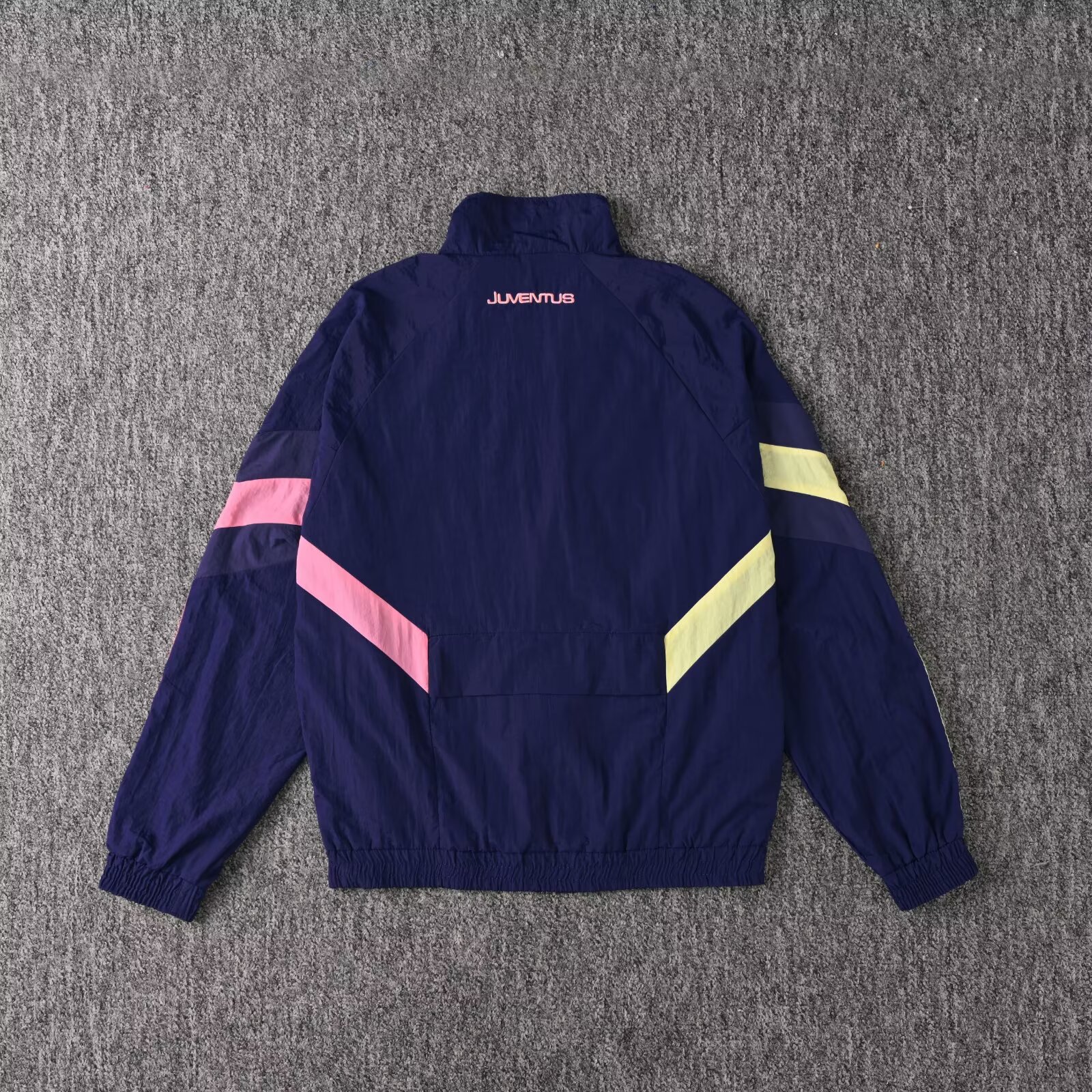 Juventus retro windbreaker