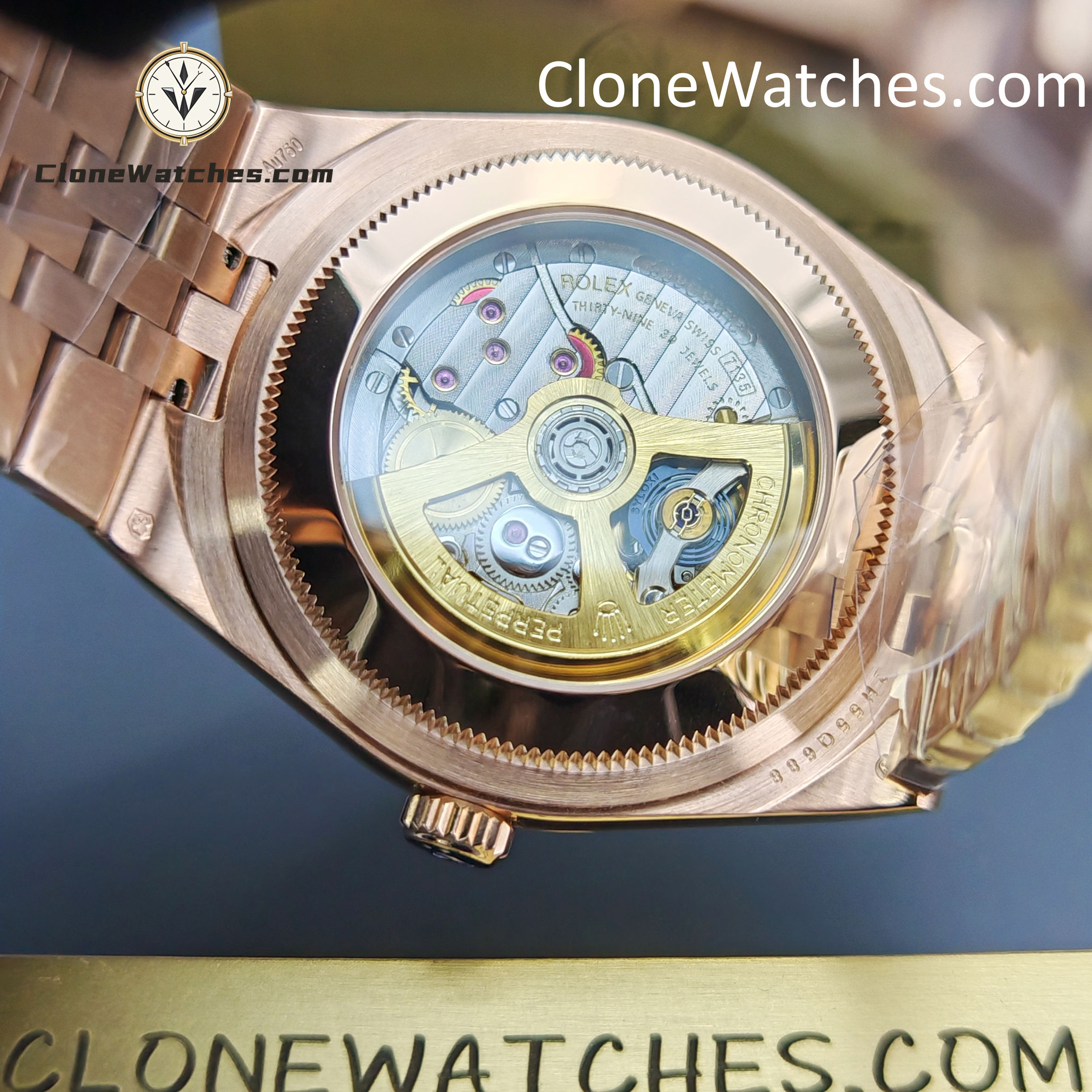 Rolex Super Clone Watches 1:1 Land-Dweller M127335-0001 White Dial Rose Gold 7135 Movement 40mm
