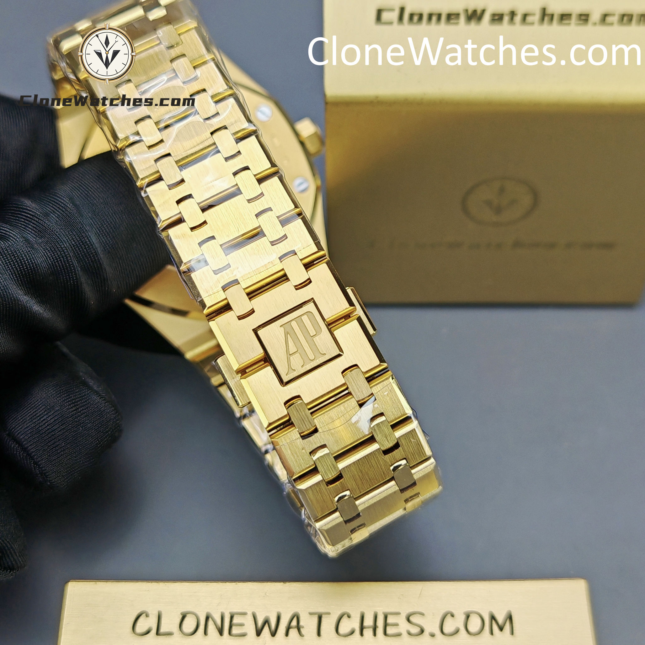 Audemars Piguet Super Clone Watches 1:1 Royal Oak 18K Gold 15407 Skeleton Dial