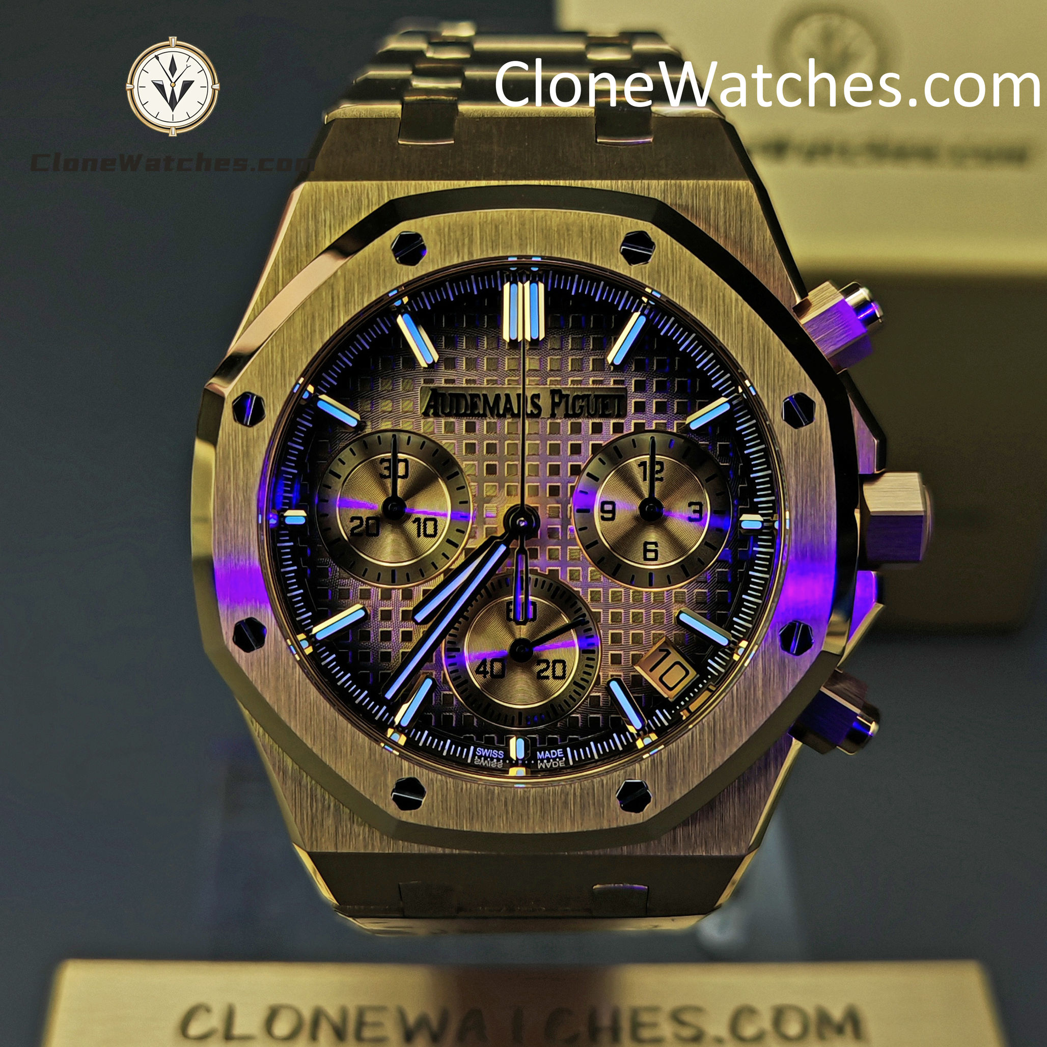Audemars Piguet Super Clone Watches 1:1 Royal Oak Smoked Gold Dial 26240BA Selfwinding Chronograph