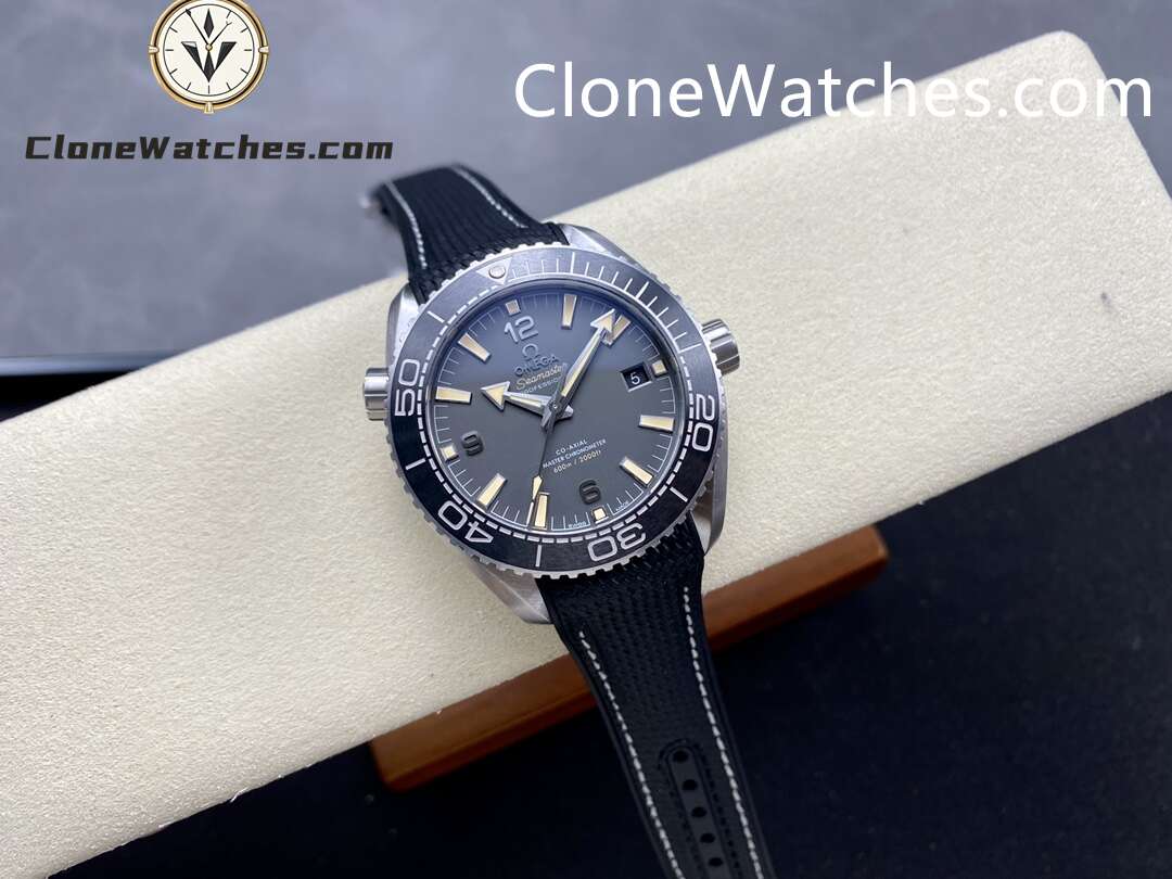 OMEGA Super Clone Watches 1:1 Seamaster Planet Ocean 600m 215.32.44.21.01.002 43.5MM