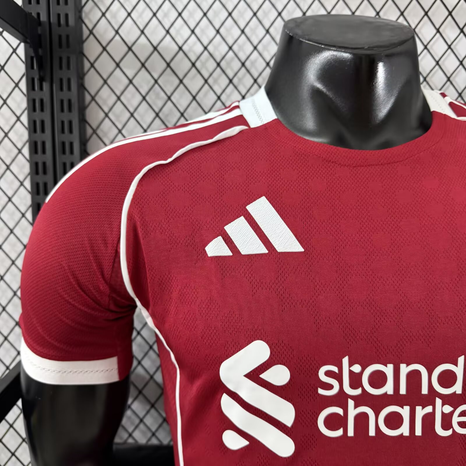 2025-26 Liverpool Home Shirt - Player Edition