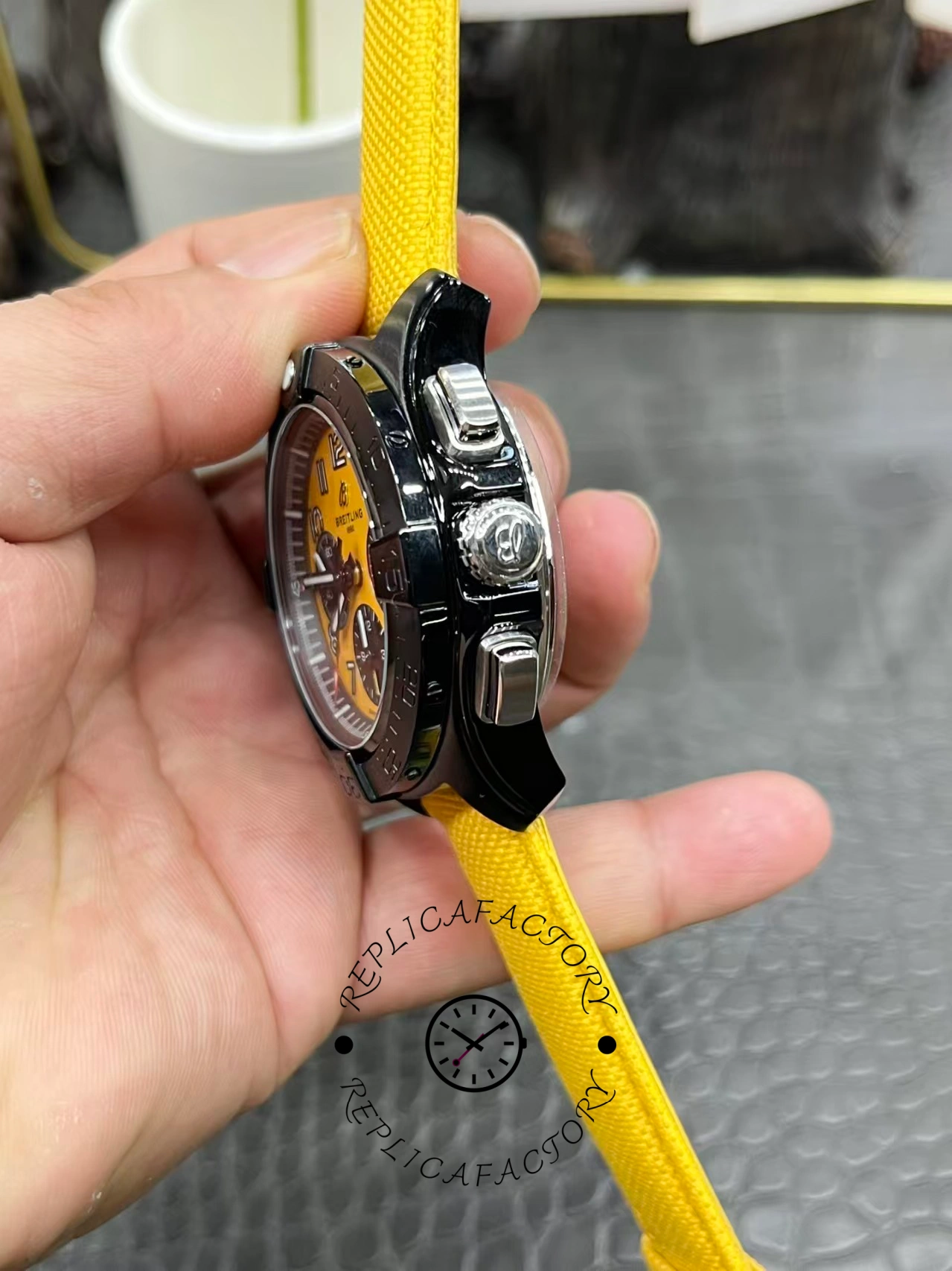 Breitling Avenger B01 Chronograph 44 SB0147101I1X1 Replica