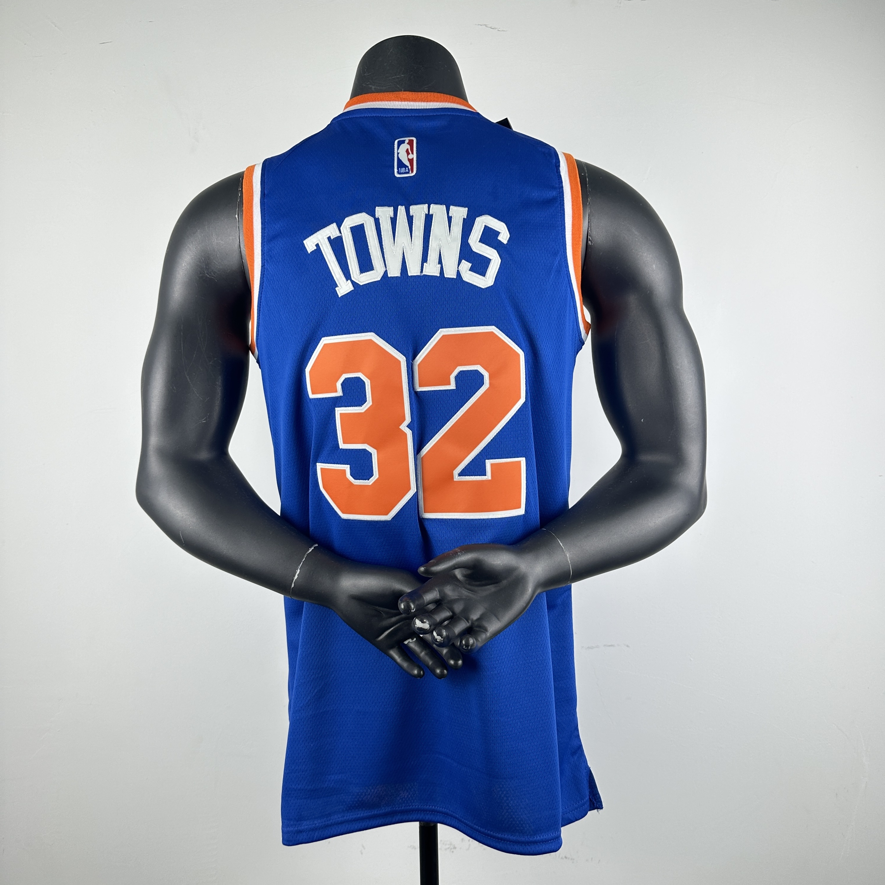 Embroidered Knicks Blue No. 32 Towns