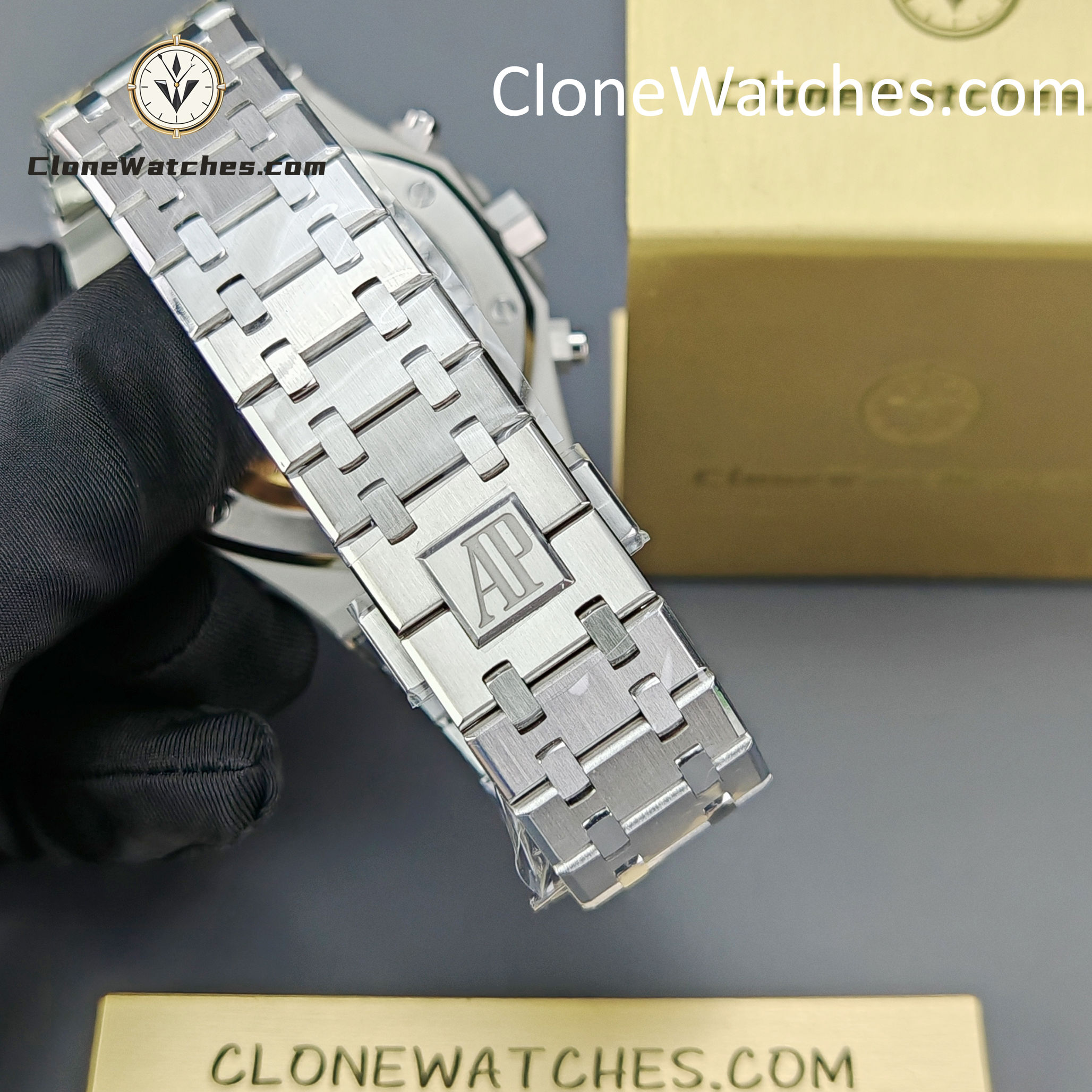 Audemars Piguet Super Clone Watches 1:1 Royal Oak Black Dial 26240 Selfwinding Chronograph
