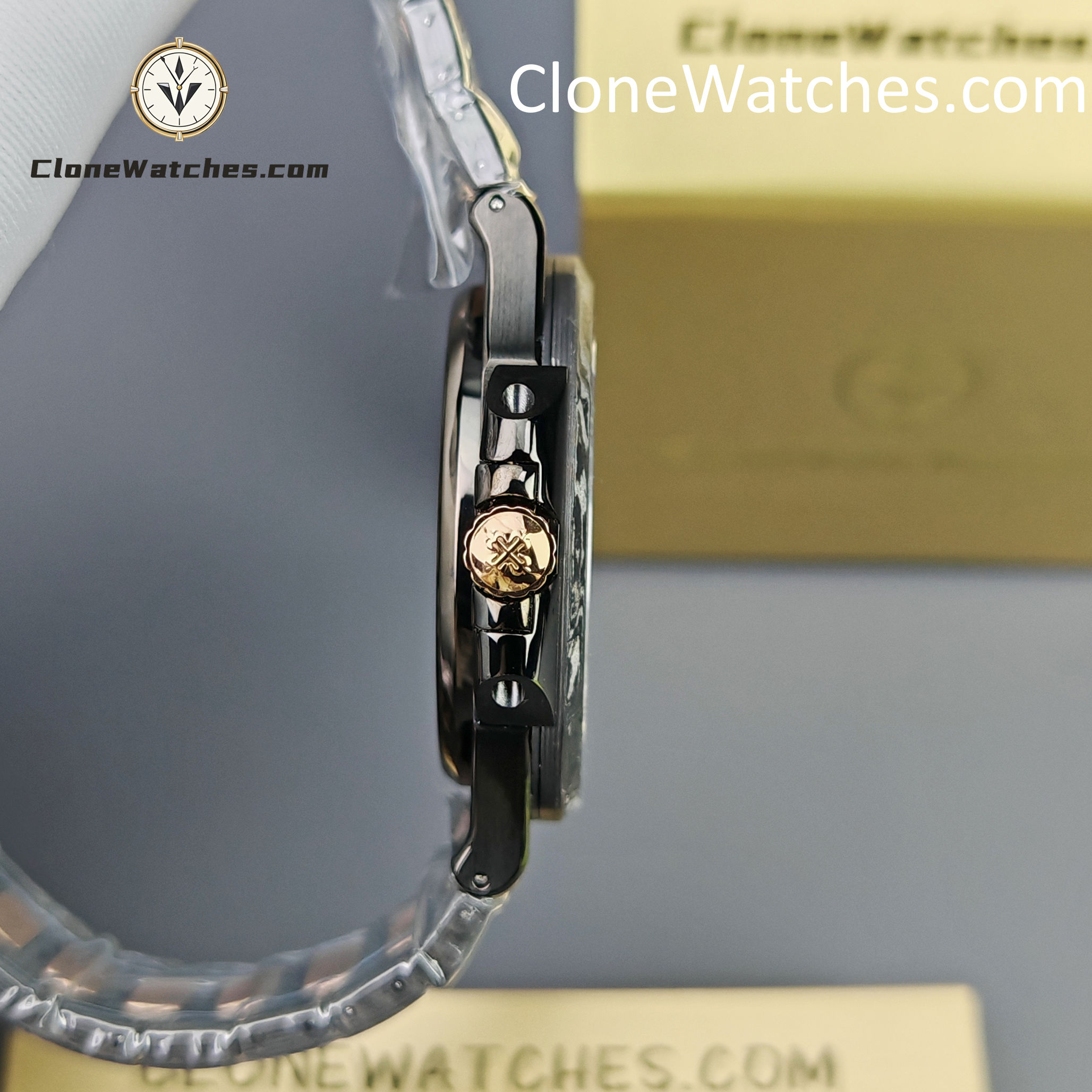 Modified Super Clone Watches 1:1 DiW Patek Philippe Nautilus 5711/1A “ROSE GOLD BLACK GRAIL”
