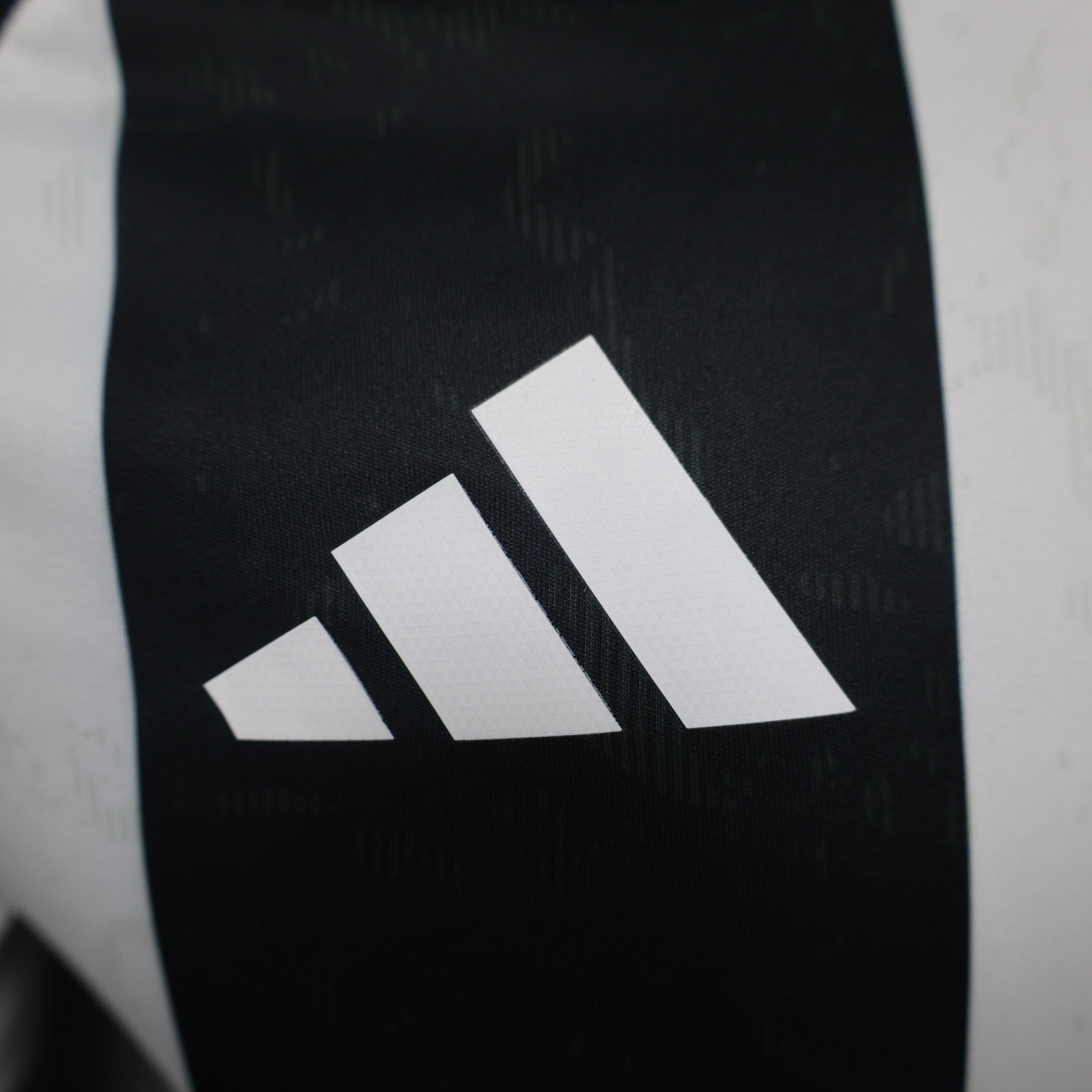 2024/25 Juventus Home Shirt - Player Edition