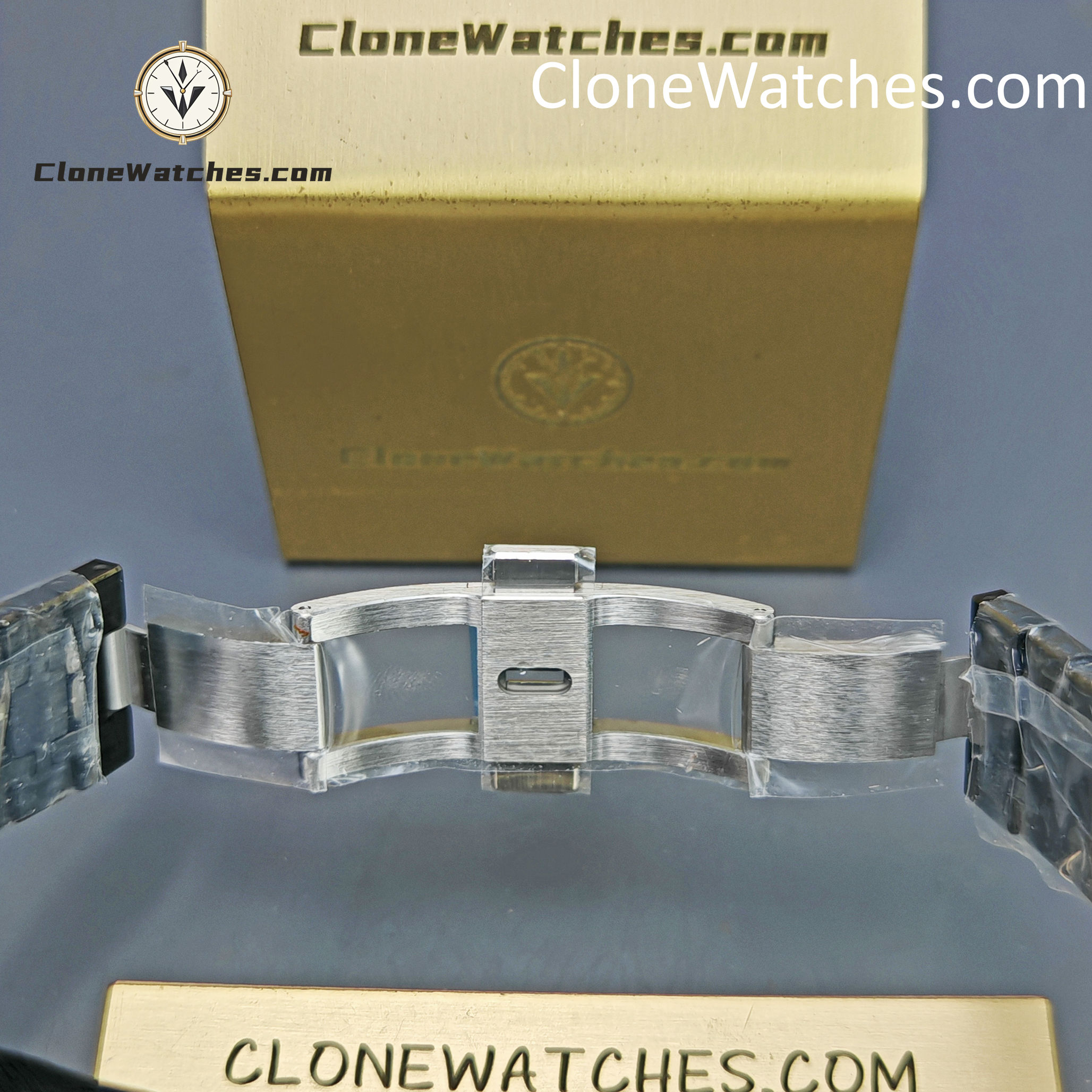 Audemars Piguet Super Clone Watches 1:1 Royal Oak Black Ceramic Blue Dial 26240CE Selfwinding Chronograph