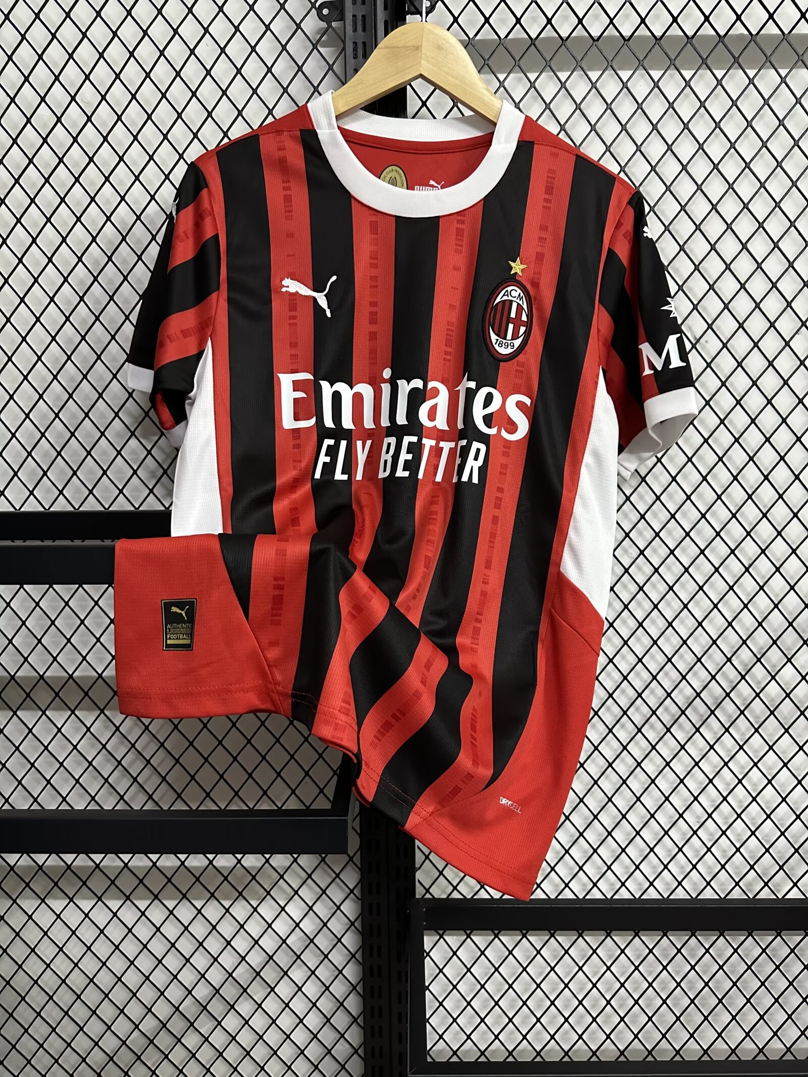 2024/25 AC Milan Home Shirt - Fans Edition