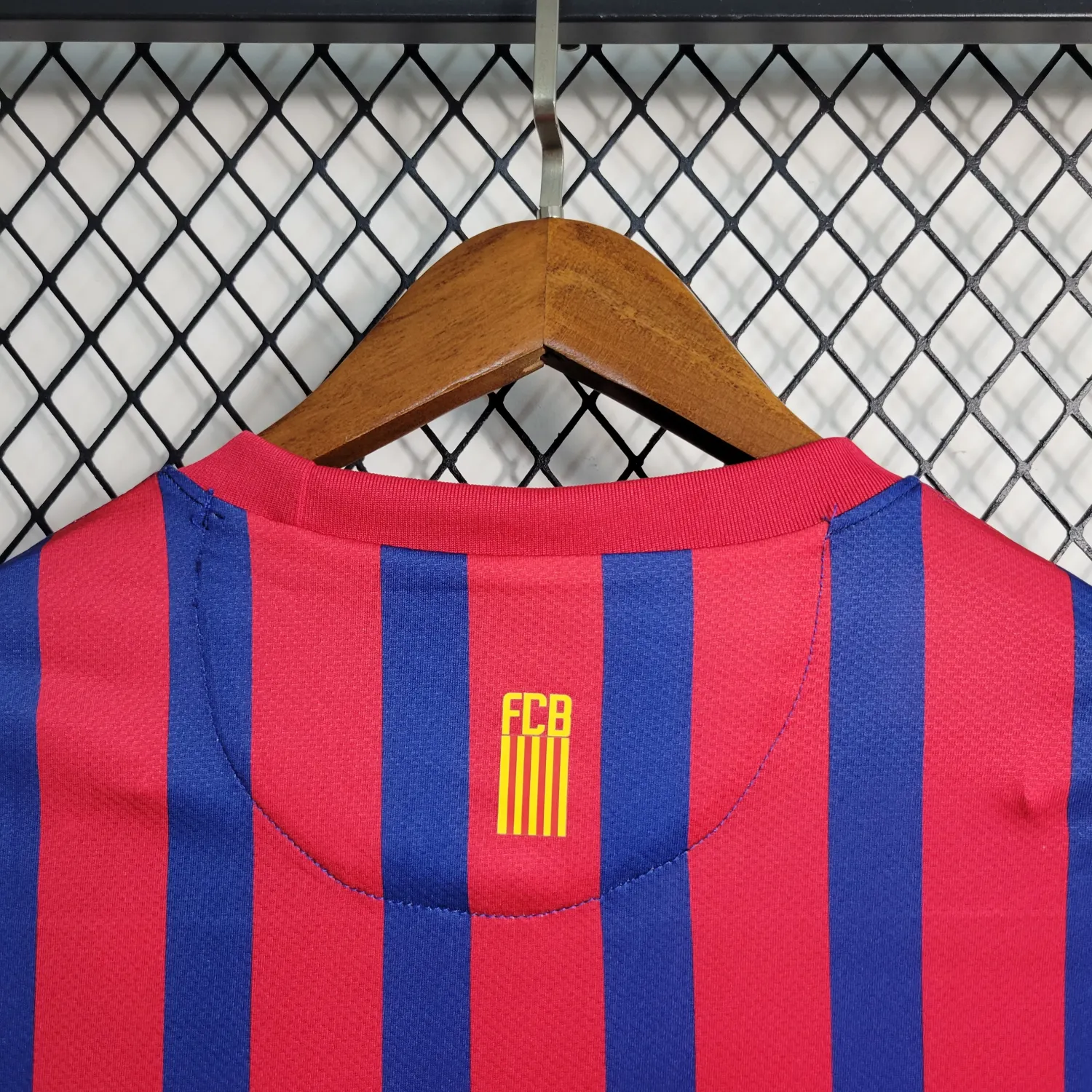 2011/12 Barcelona home retro long-sleeved jersey